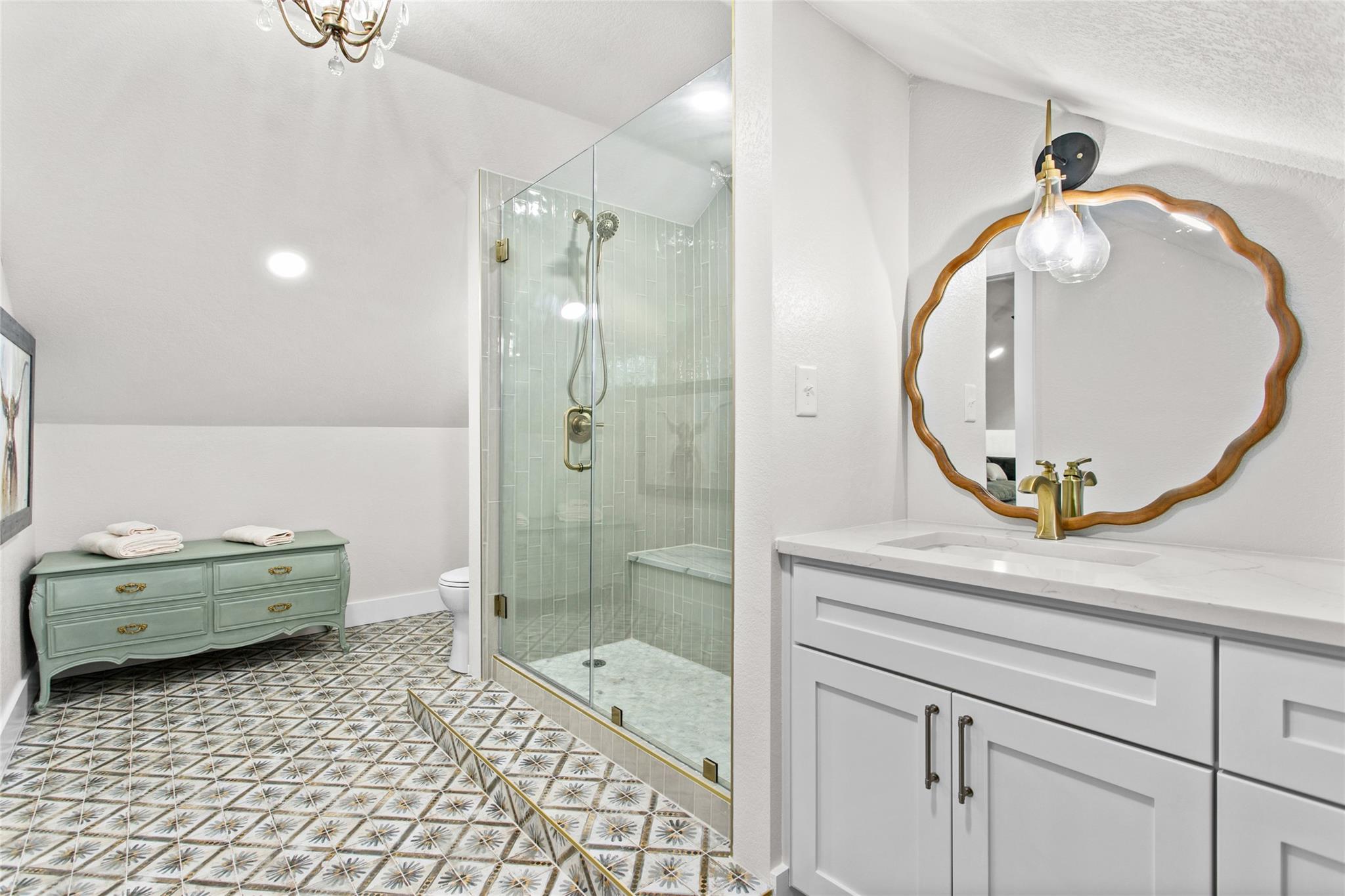 523 E Farm Market 1291, Round Top, TX 78954