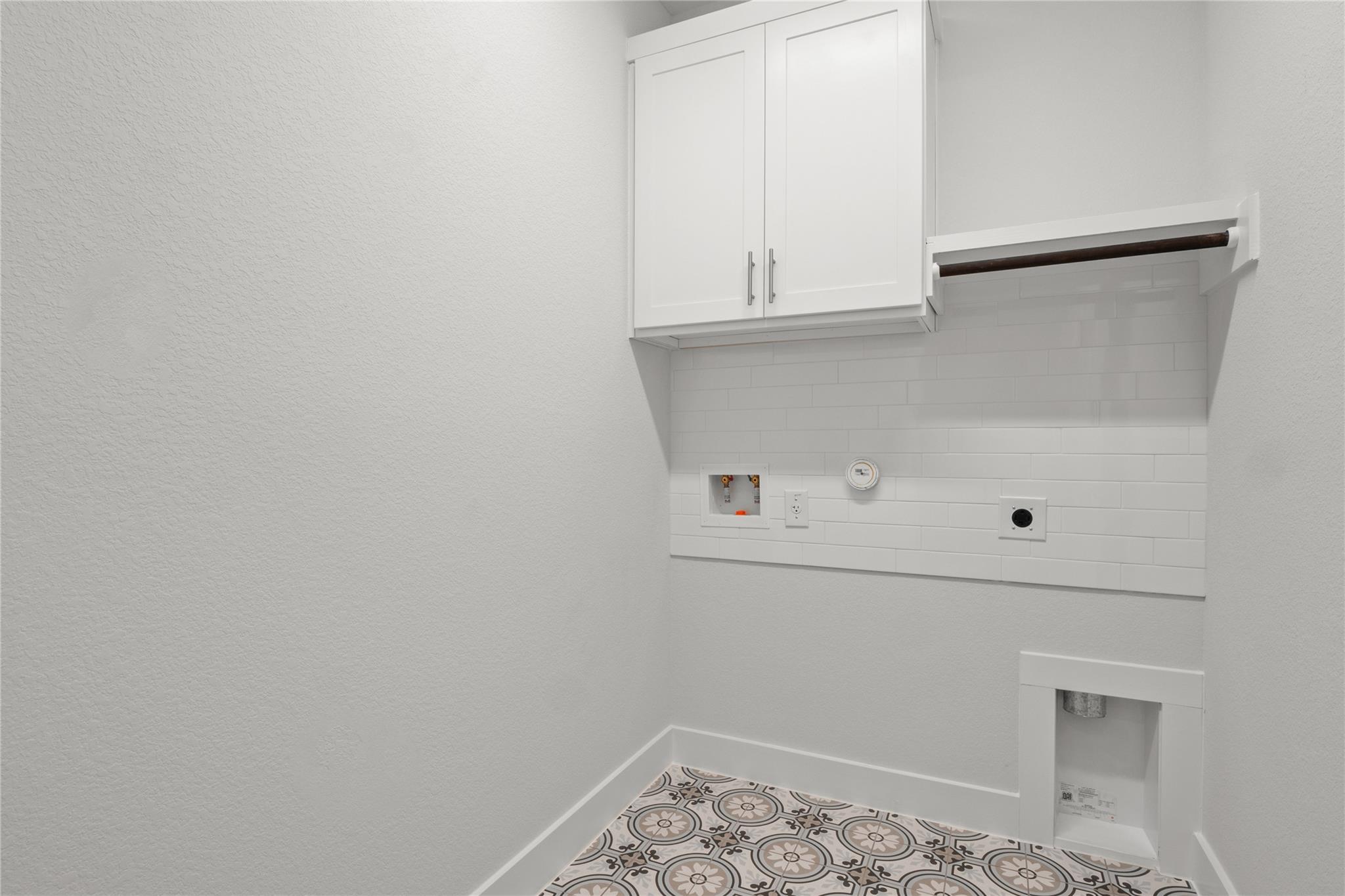 2103 Quiet Stables Cir, Cedar Park, TX 78613