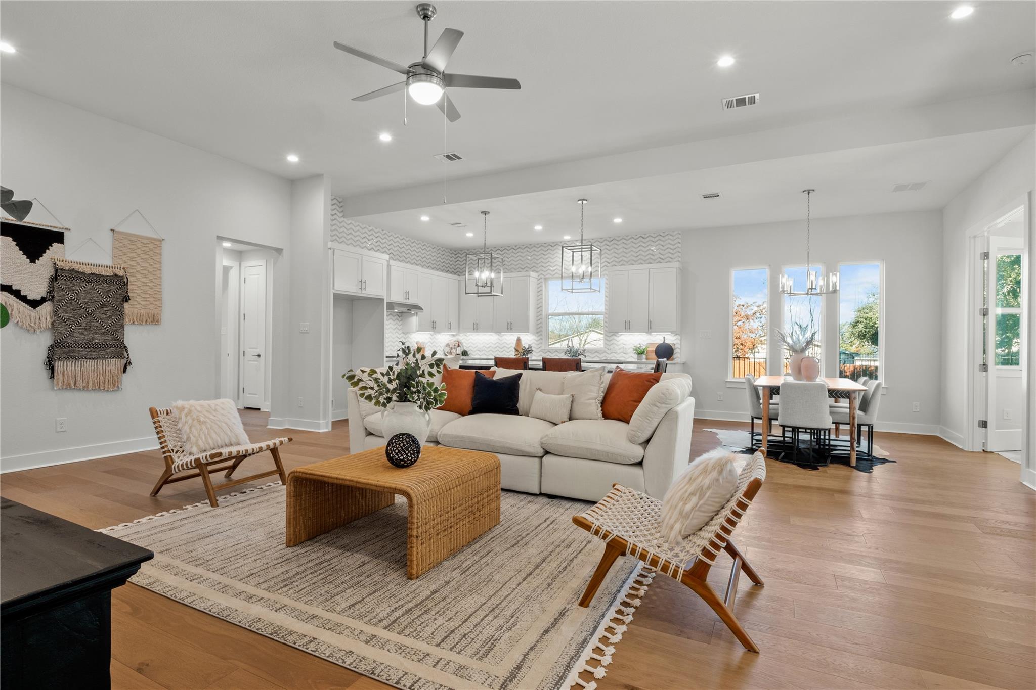 2103 Quiet Stables Cir, Cedar Park, TX 78613