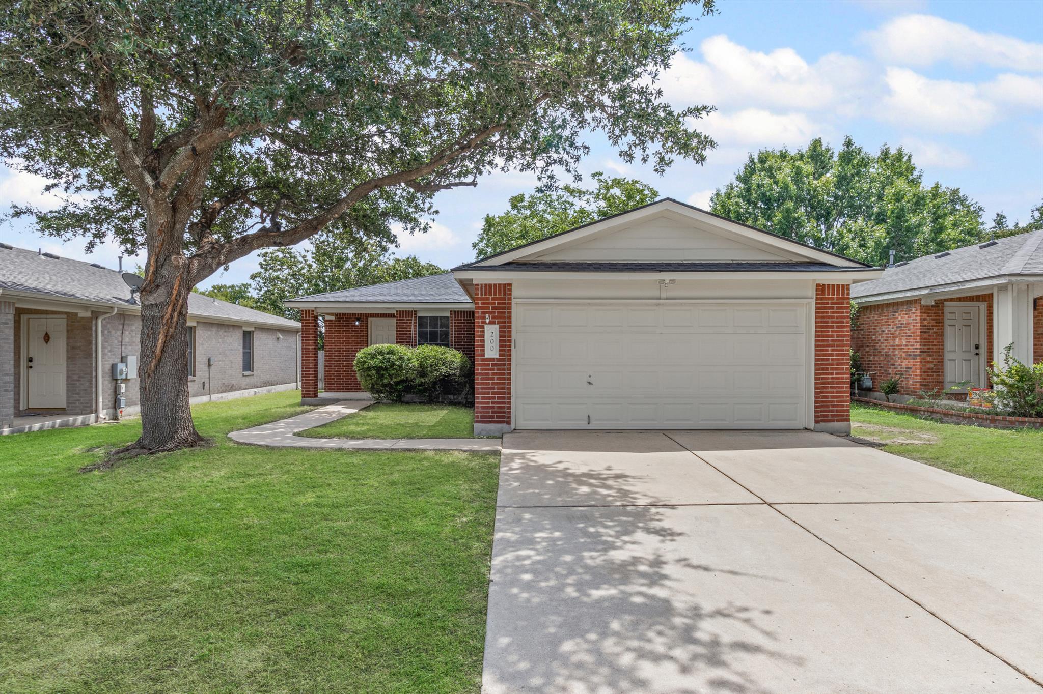 200 Stanford Dr, Leander, TX 78641