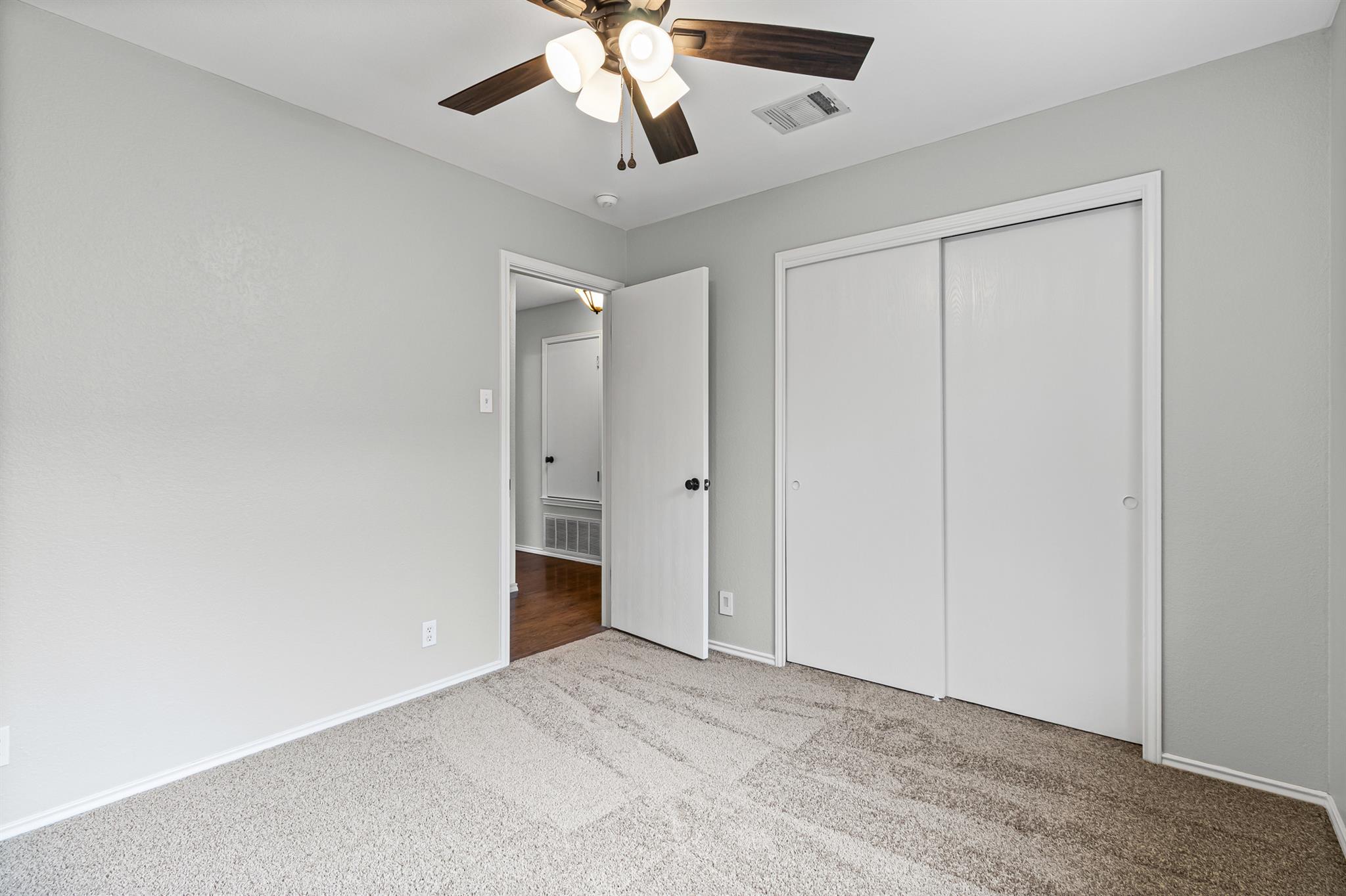 200 Stanford Dr, Leander, TX 78641