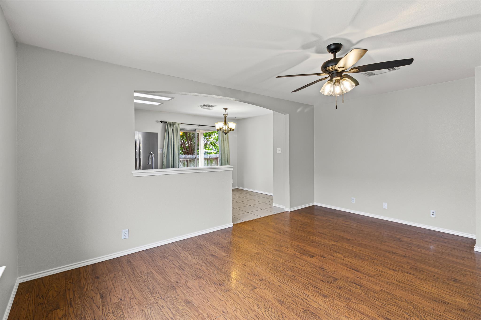 200 Stanford Dr, Leander, TX 78641