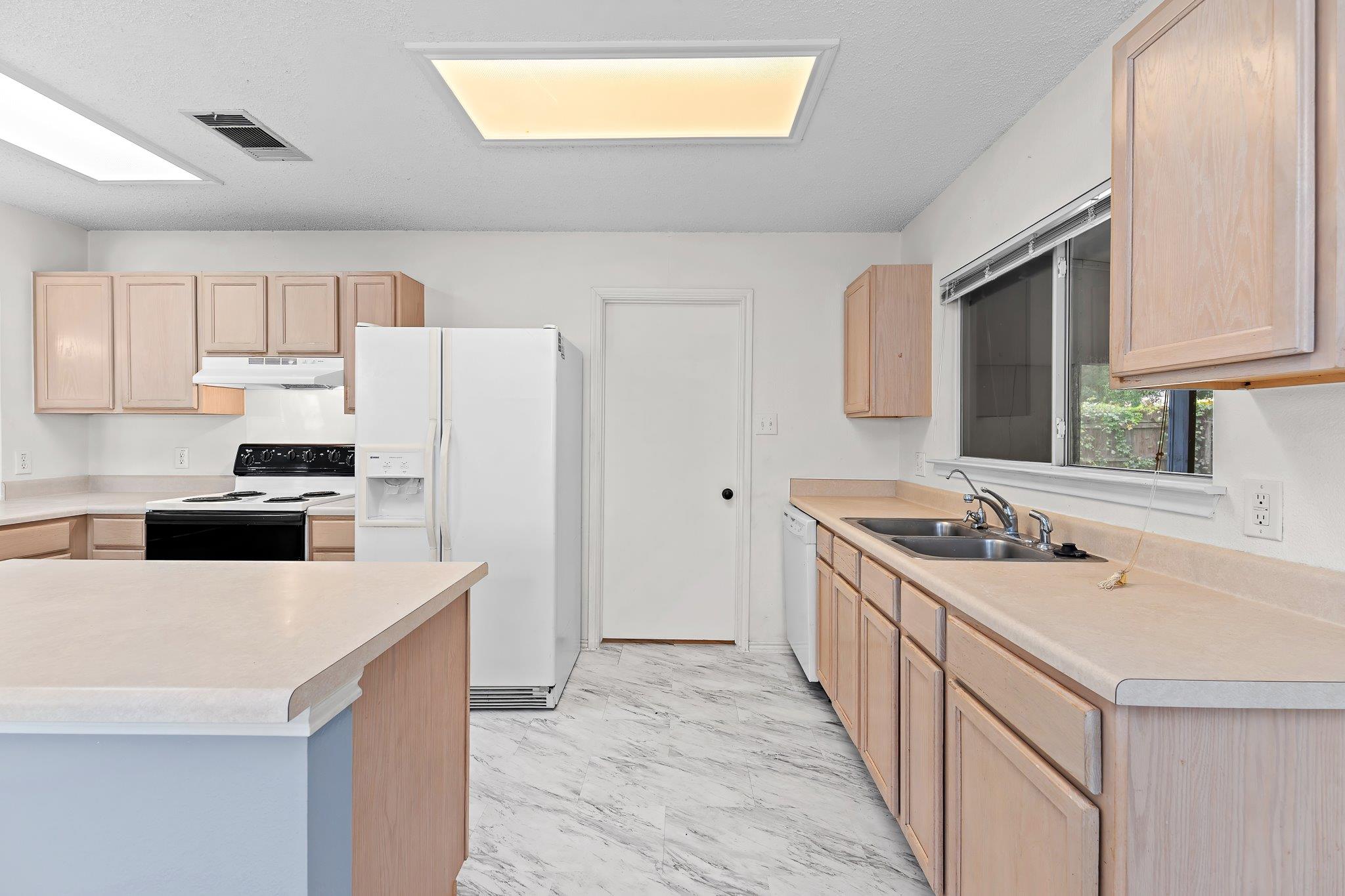 1411 Baffin Cv, Round Rock, TX 78664