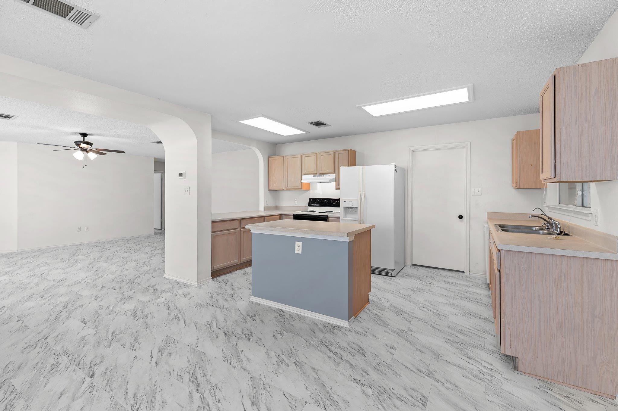 1411 Baffin Cv, Round Rock, TX 78664