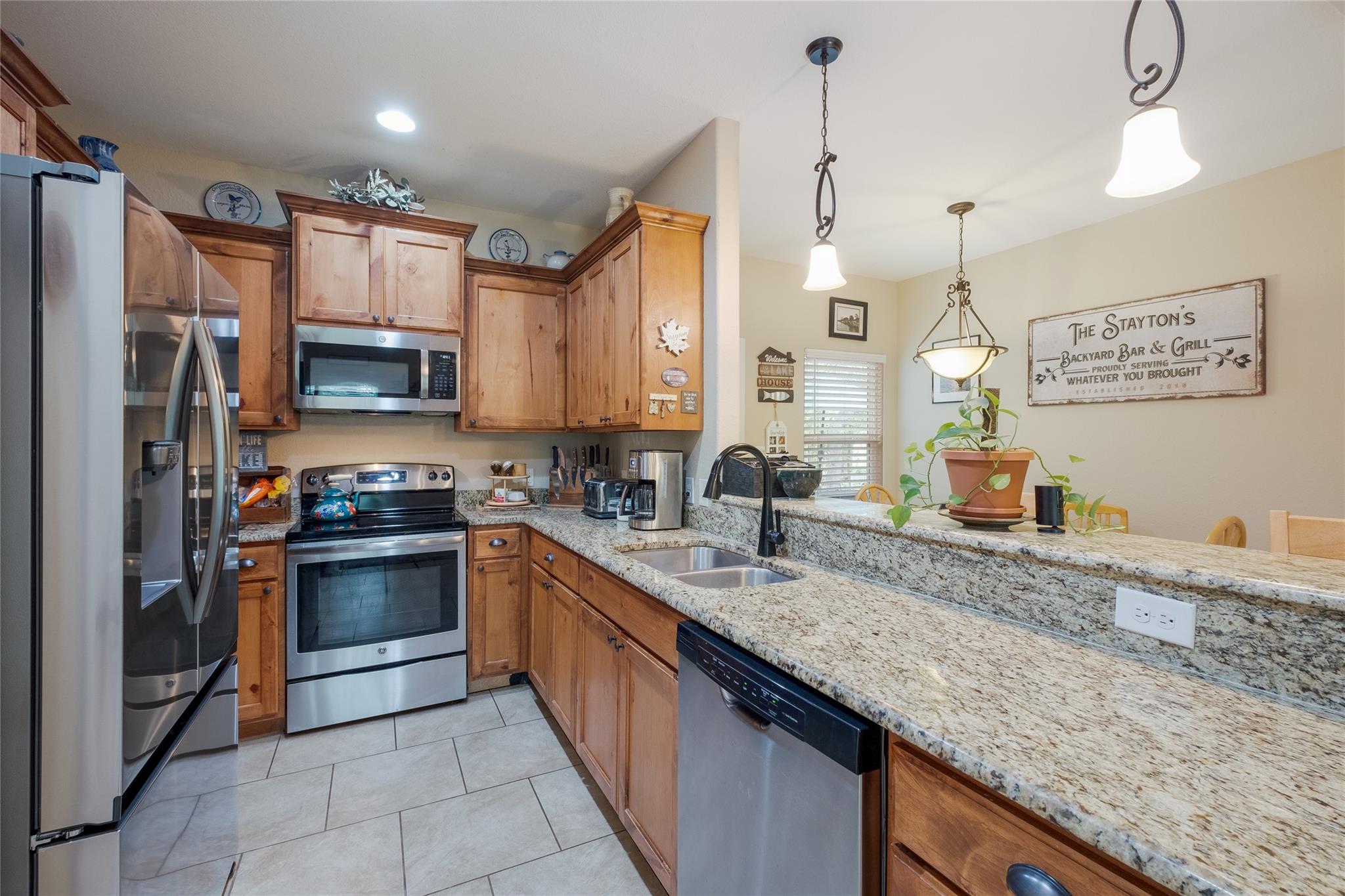 221 Legacy Rdg, Canyon Lake, TX 78133