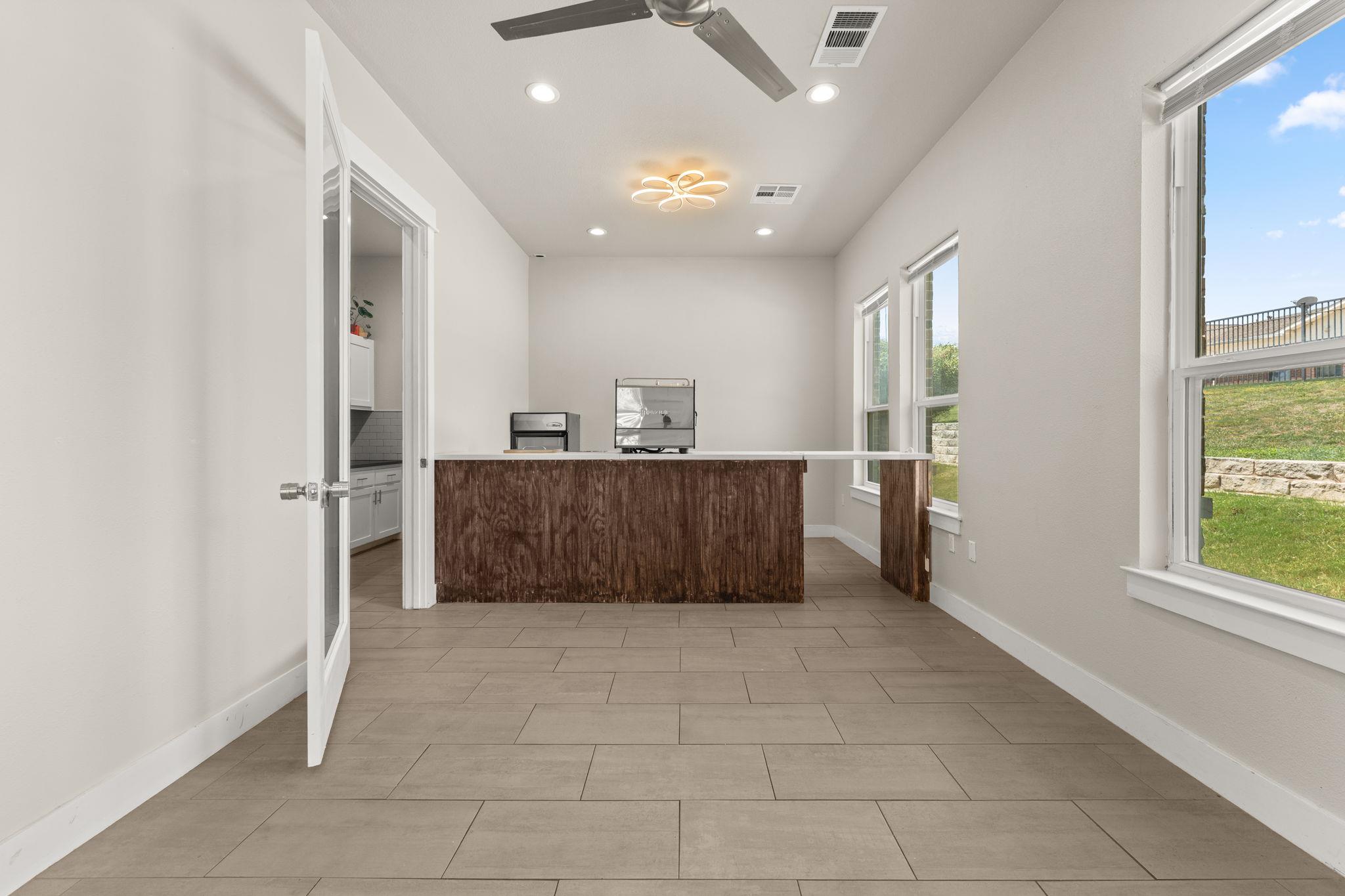 3309 Forest Creek Dr # 203, Round Rock, TX 78664