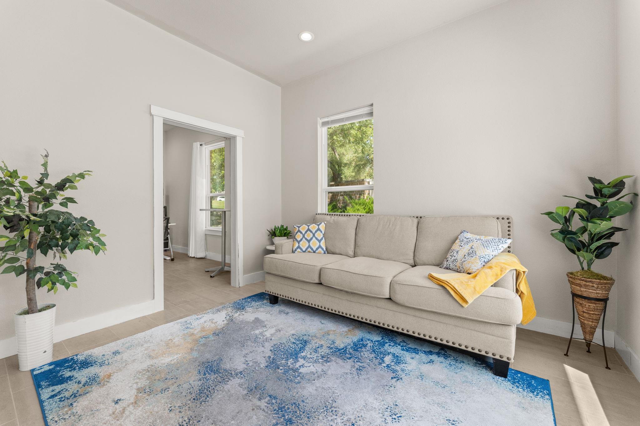 3309 Forest Creek Dr # 203, Round Rock, TX 78664