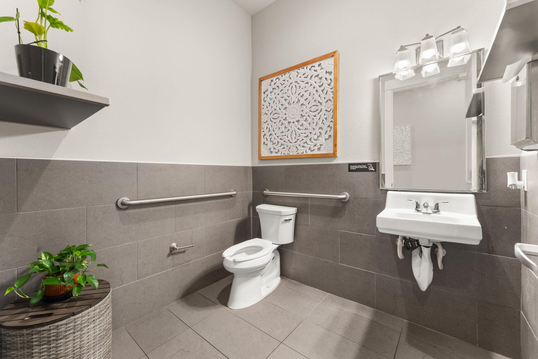 3309 Forest Creek Dr # 203, Round Rock, TX 78664