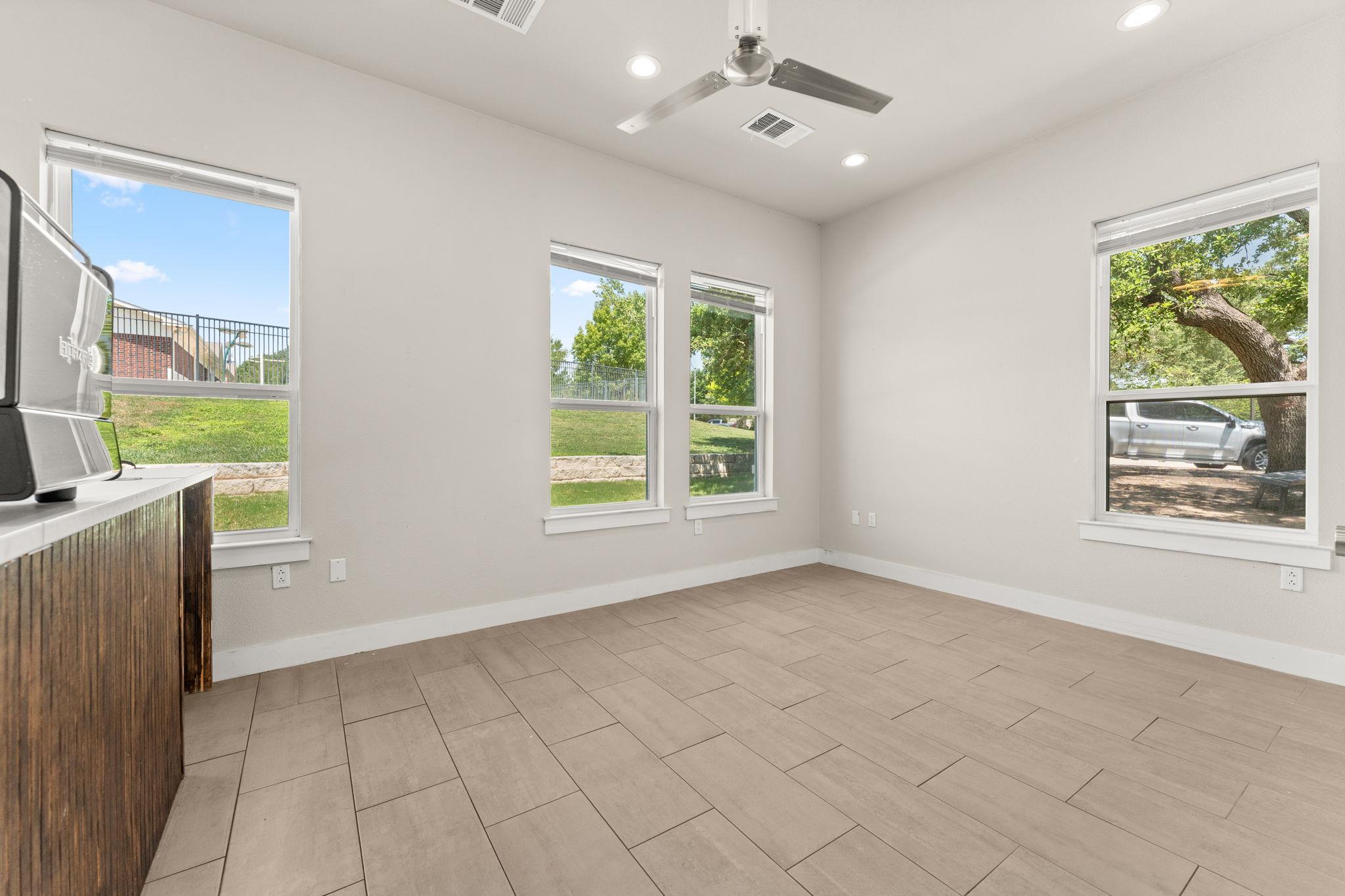 3309 Forest Creek Dr # 203, Round Rock, TX 78664