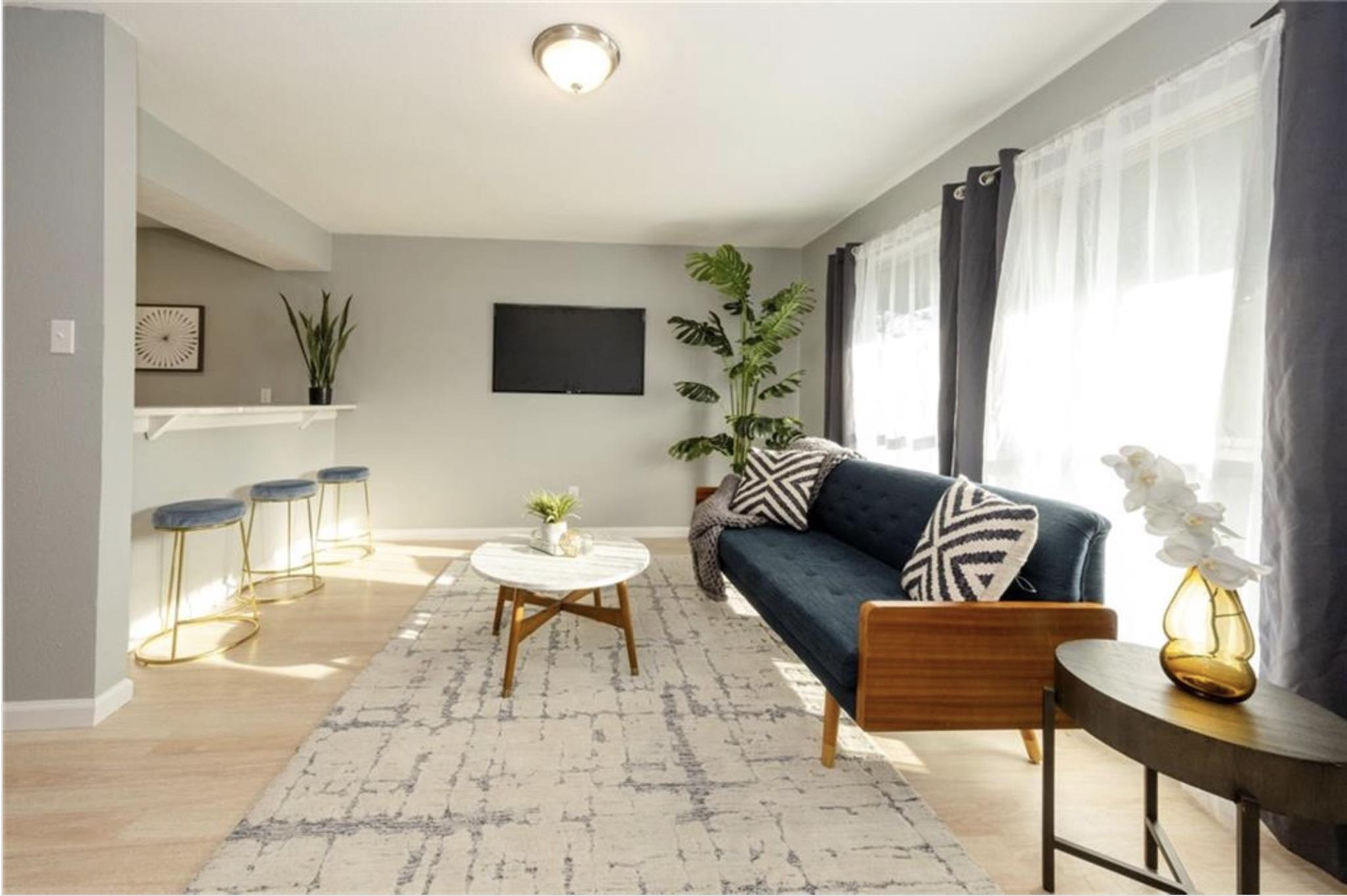 2610 Ektom Dr # B, Austin, TX 78745