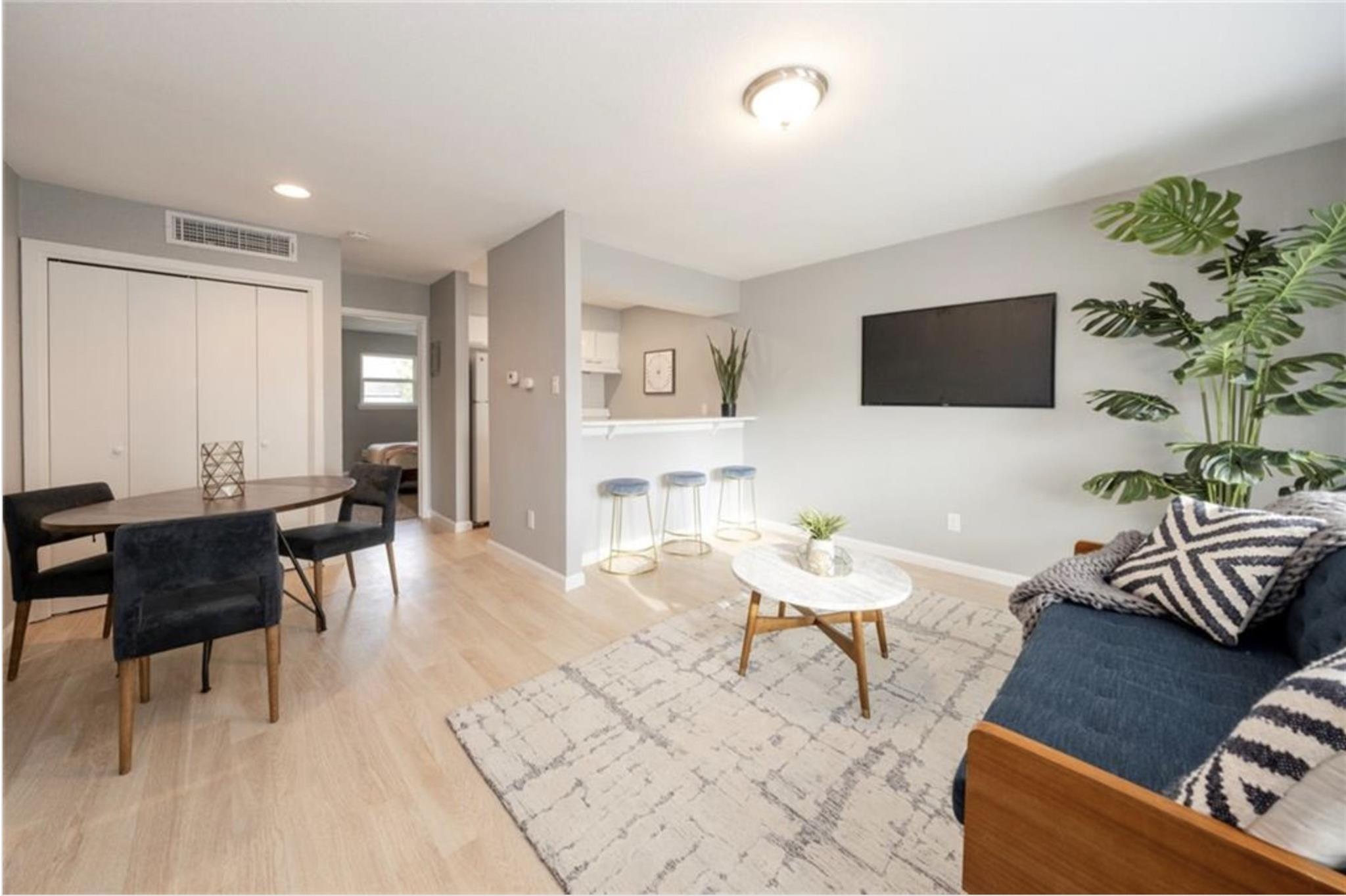 2610 Ektom Dr # B, Austin, TX 78745