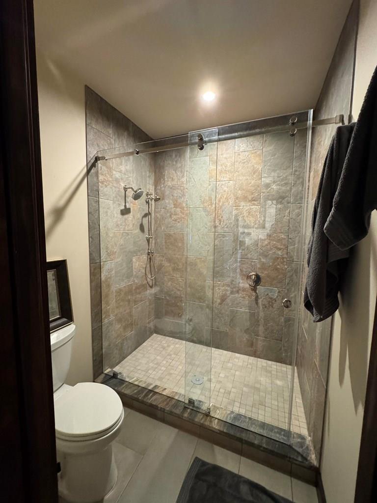 772 Luckenbach Rd, Fredericksburg, TX 78624