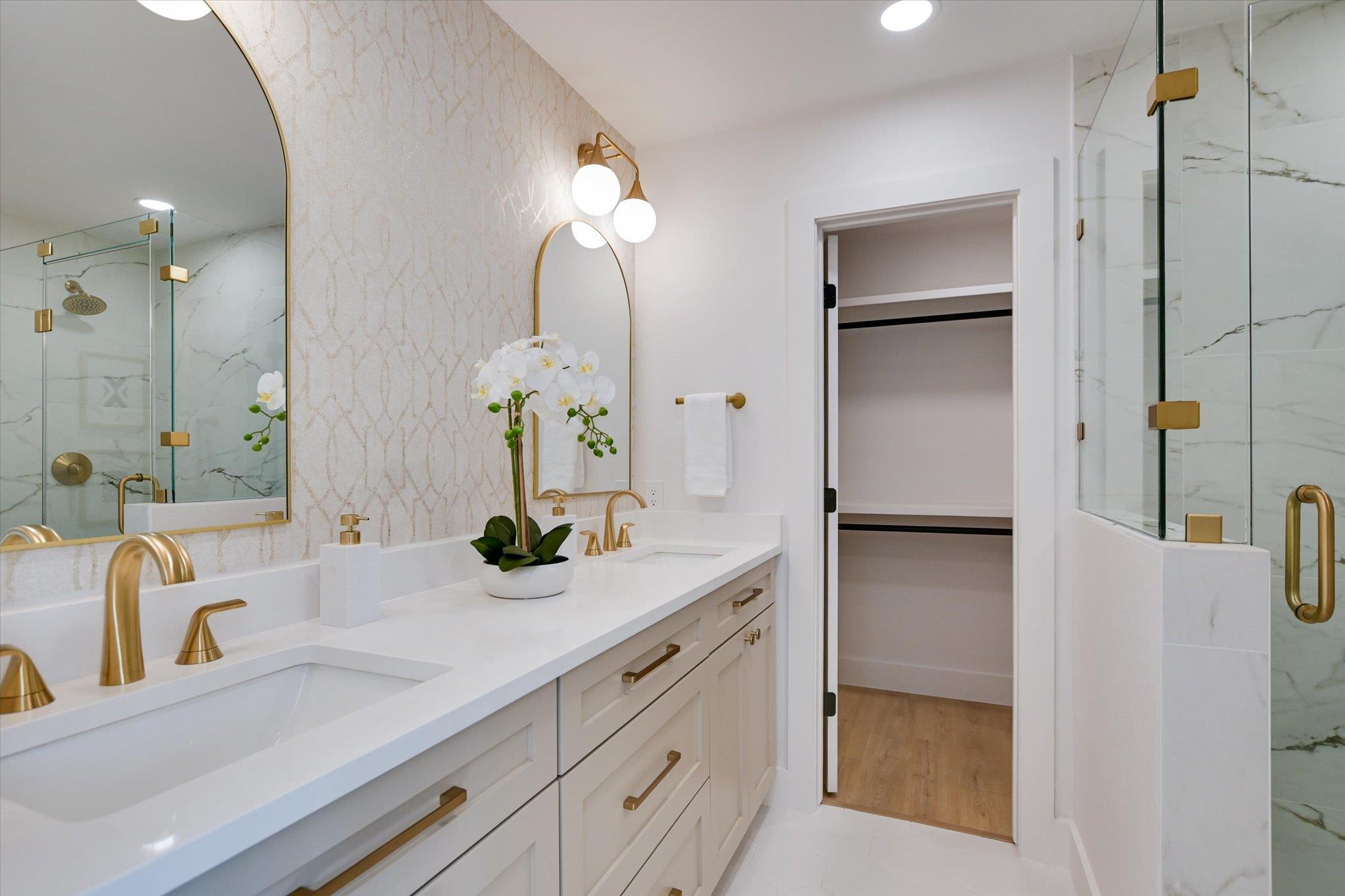 8300 Washita Dr, Austin, TX 78749