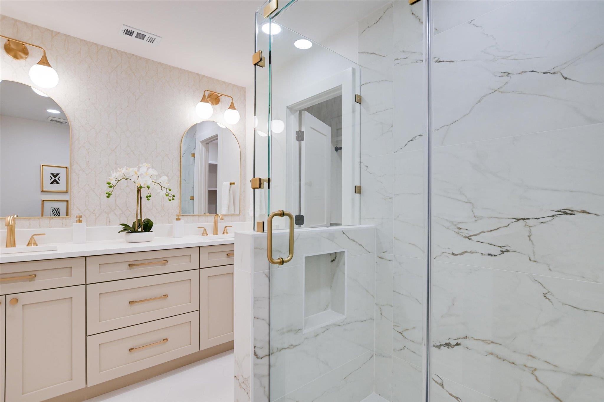 8300 Washita Dr, Austin, TX 78749