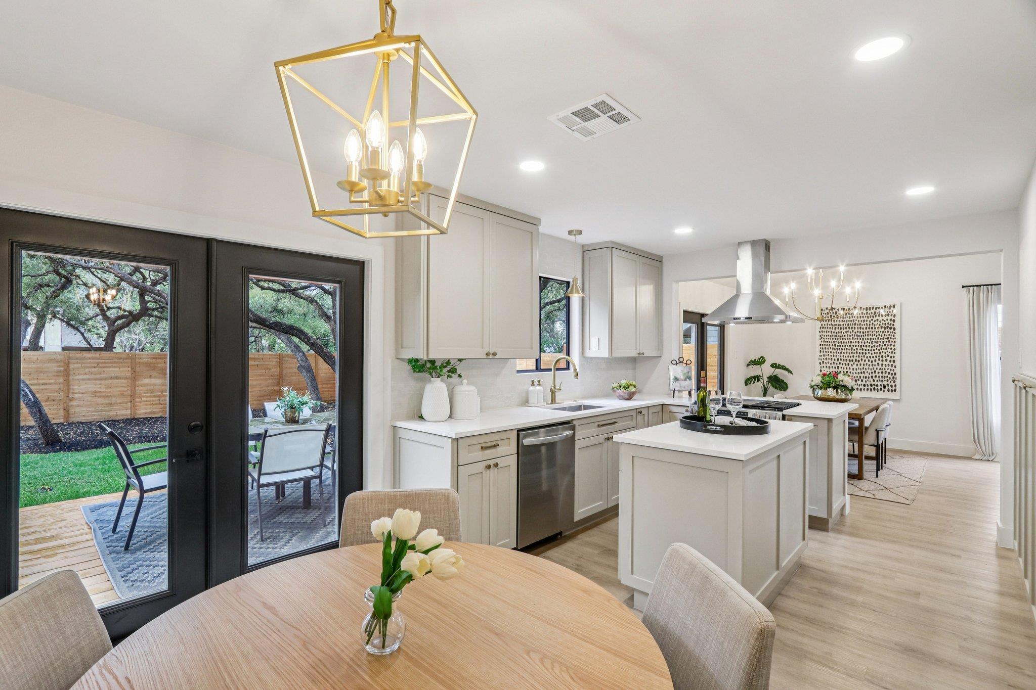 8300 Washita Dr, Austin, TX 78749