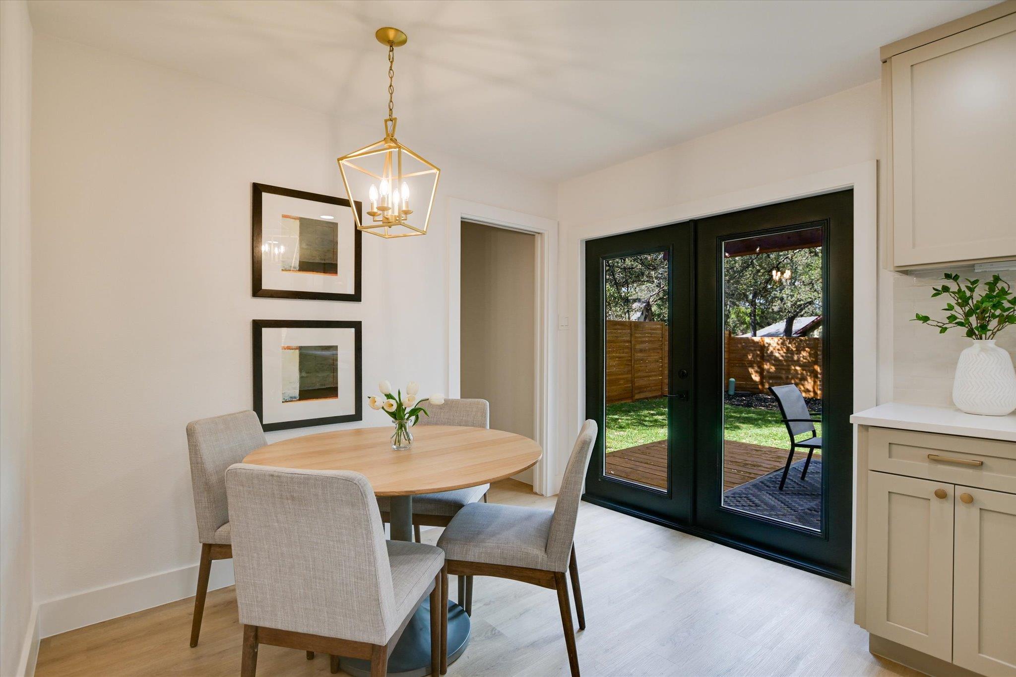 8300 Washita Dr, Austin, TX 78749