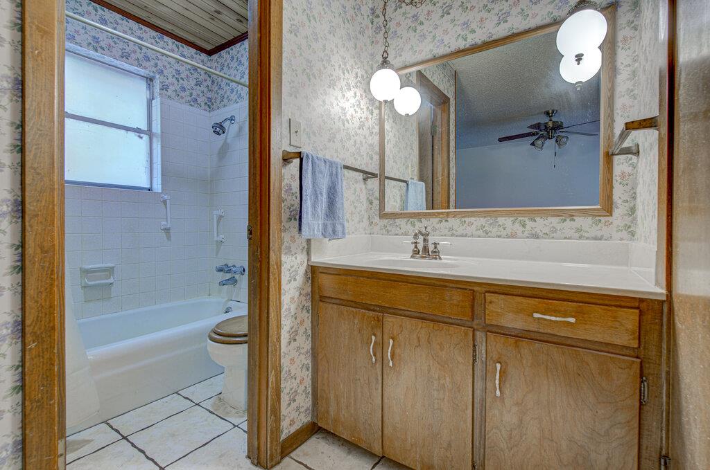 8205 Cliffview Dr, Austin, TX 78759