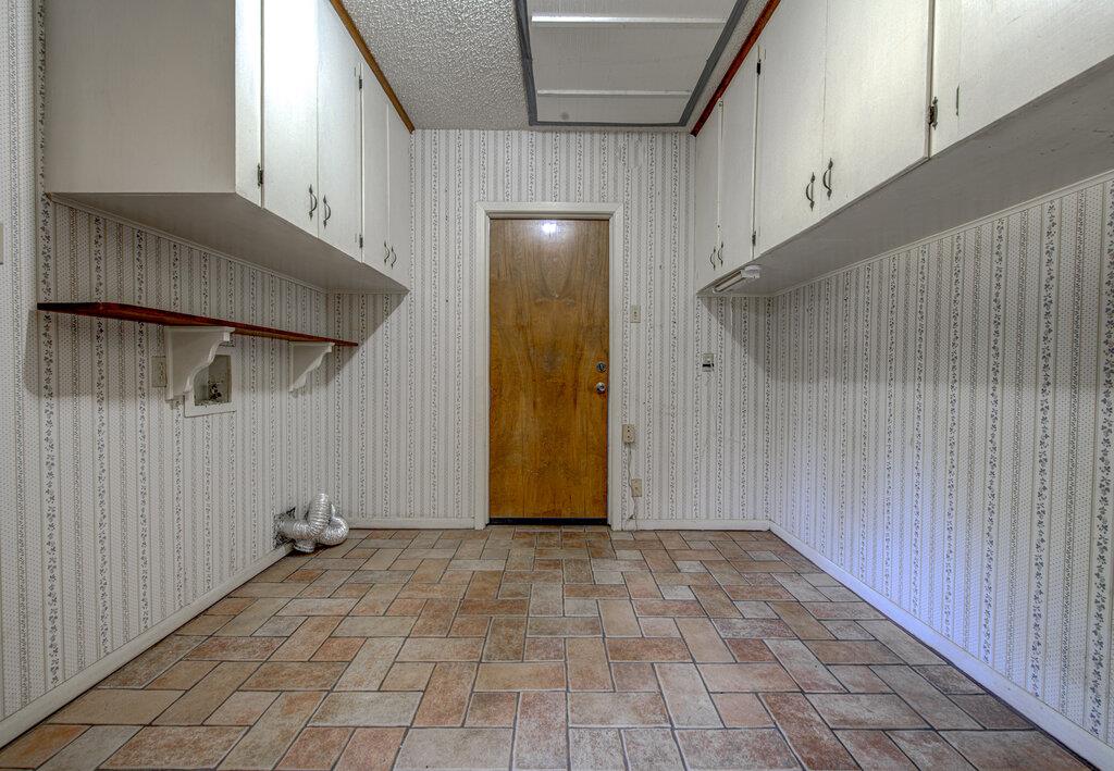 8205 Cliffview Dr, Austin, TX 78759