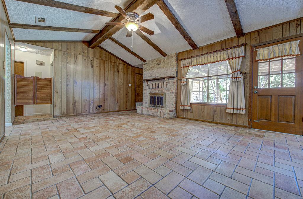 8205 Cliffview Dr, Austin, TX 78759