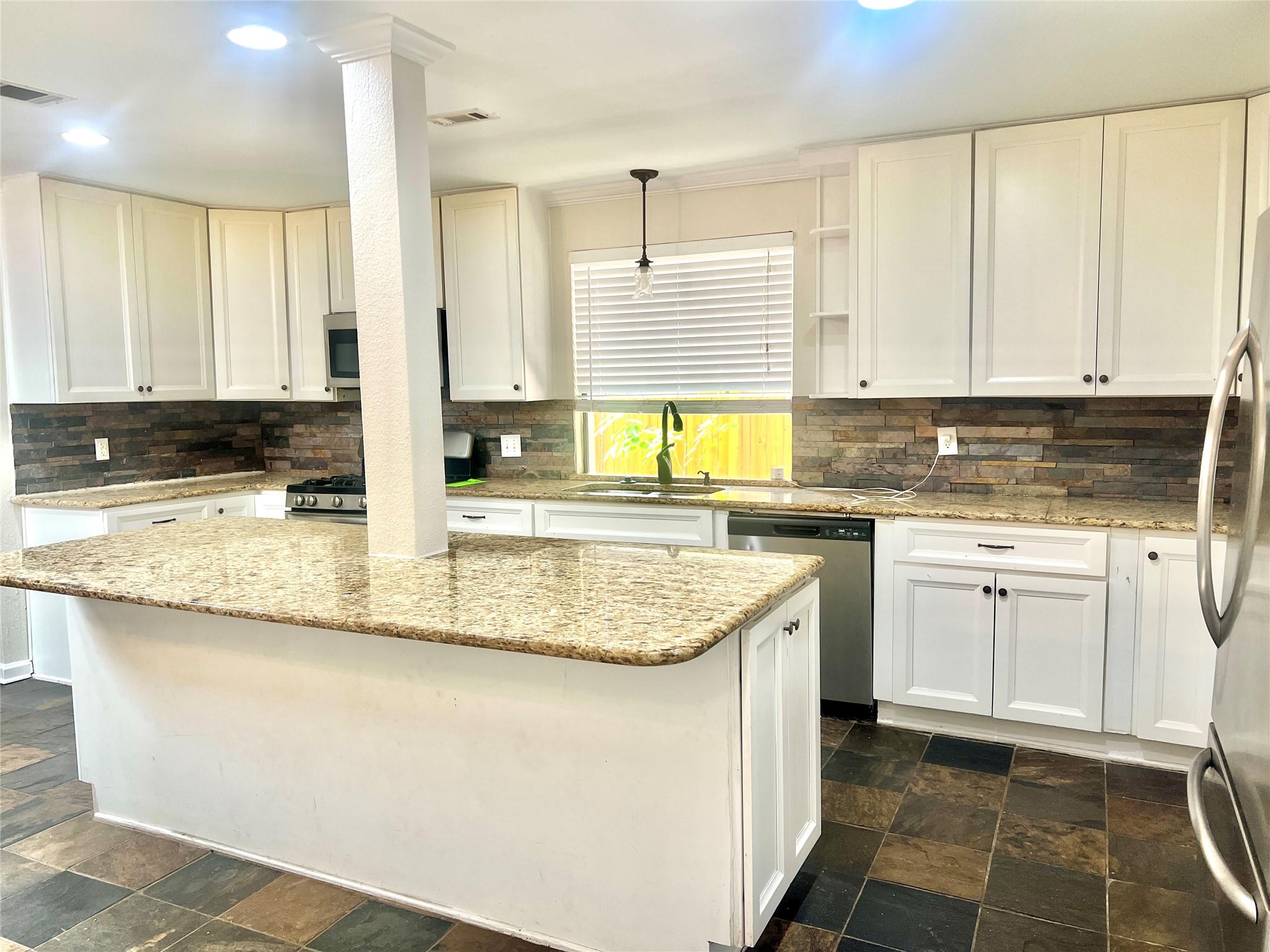 1902 Karen Ave, Austin, TX 78757