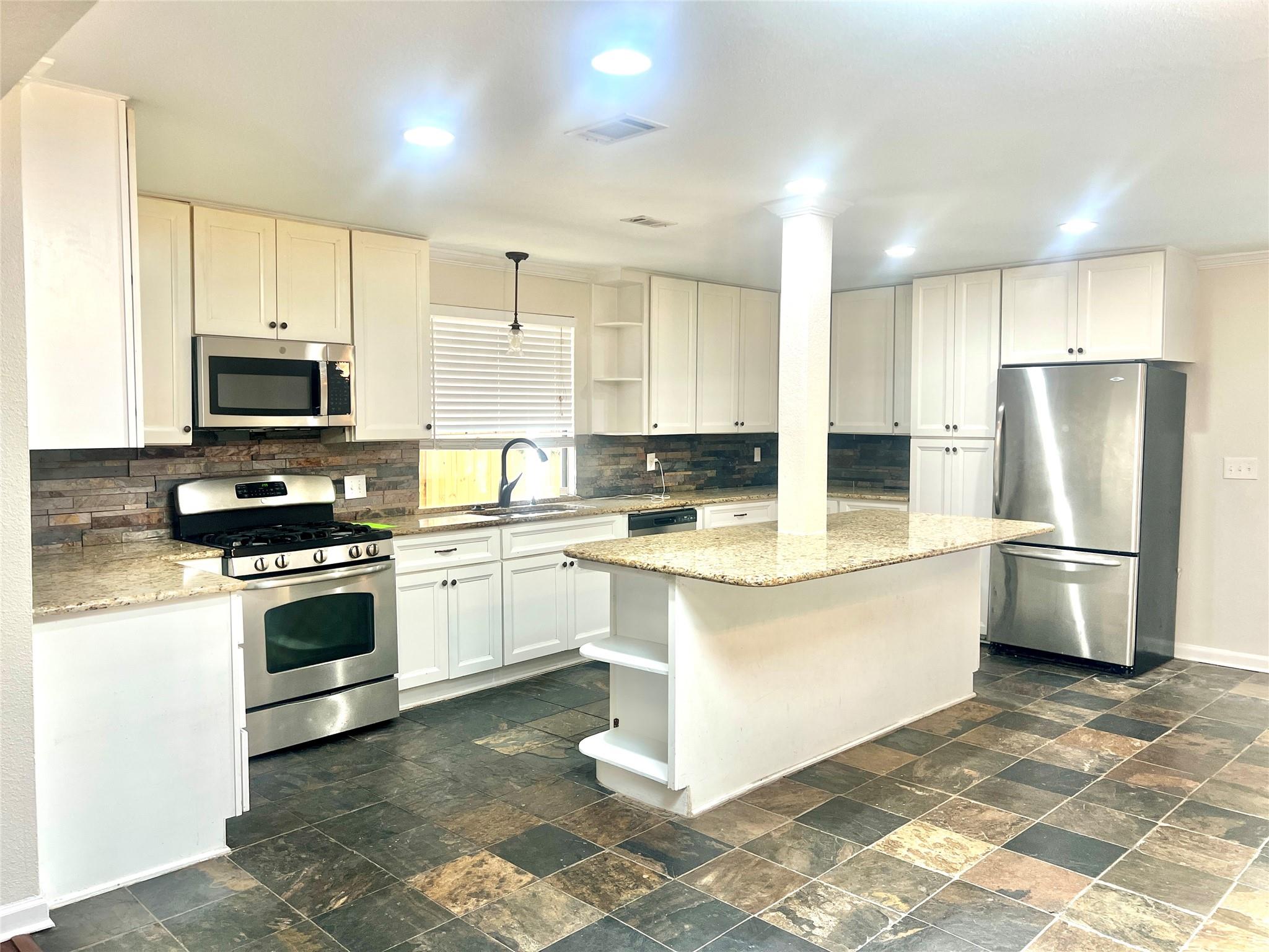 1902 Karen Ave, Austin, TX 78757