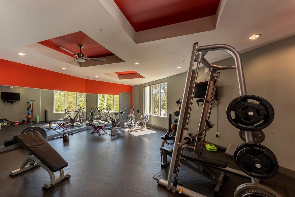 54 Rainey St # 1122, Austin, TX 78701