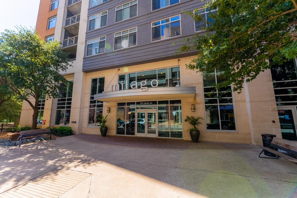 54 Rainey St # 1122, Austin, TX 78701