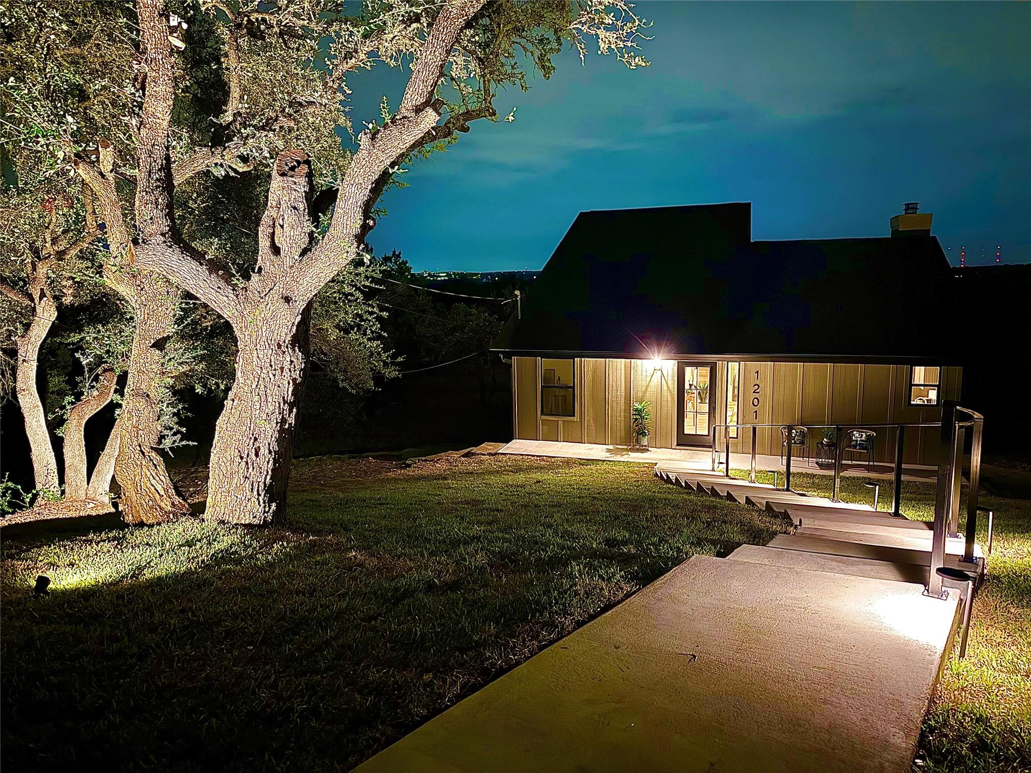 1201 Socorro Dr, Austin, TX 78734