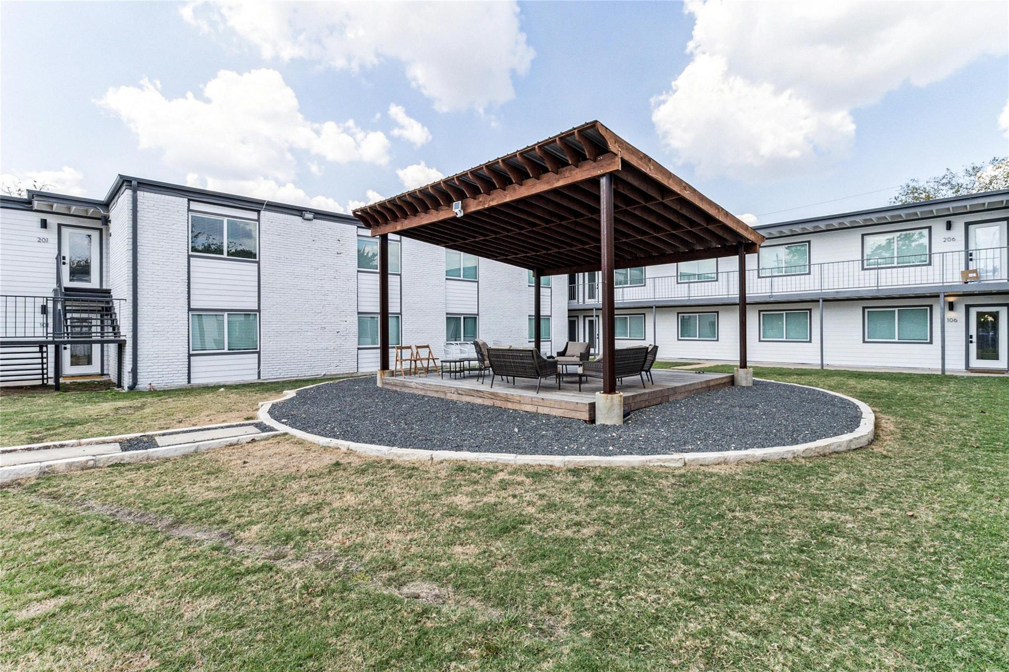 1206 E 52nd St # 205, Austin, TX 78723