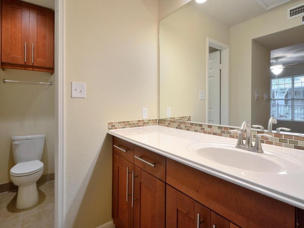 7685 Northcross Dr # 800, Austin, TX 78757