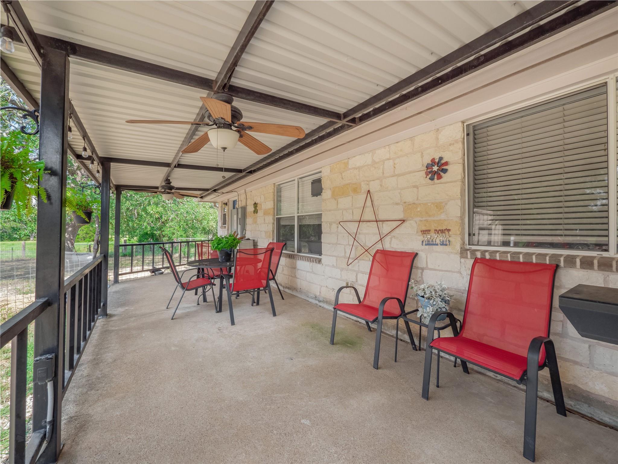 1650 County Road 439, Thorndale, TX 76577