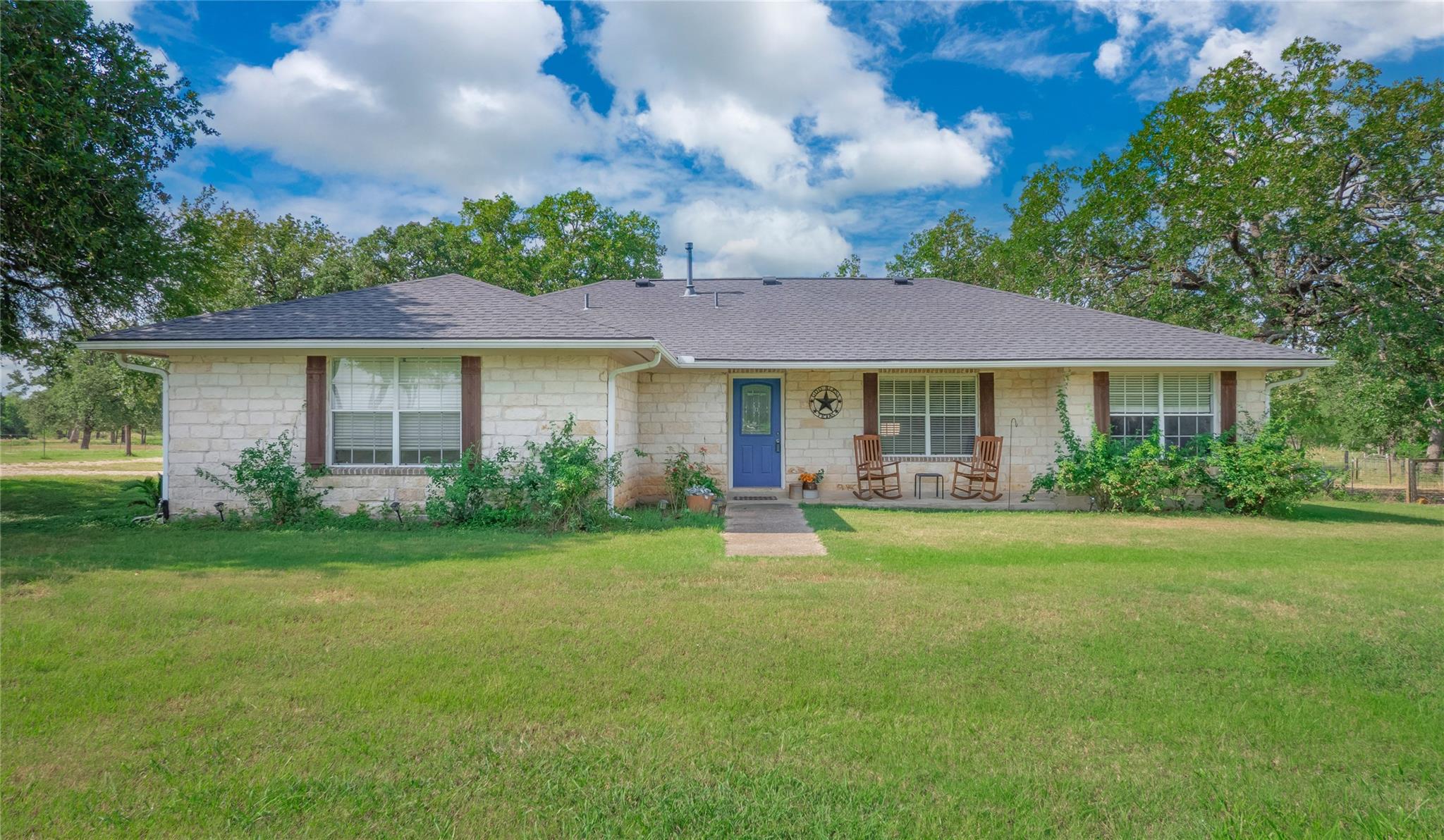 1650 County Road 439, Thorndale, TX 76577