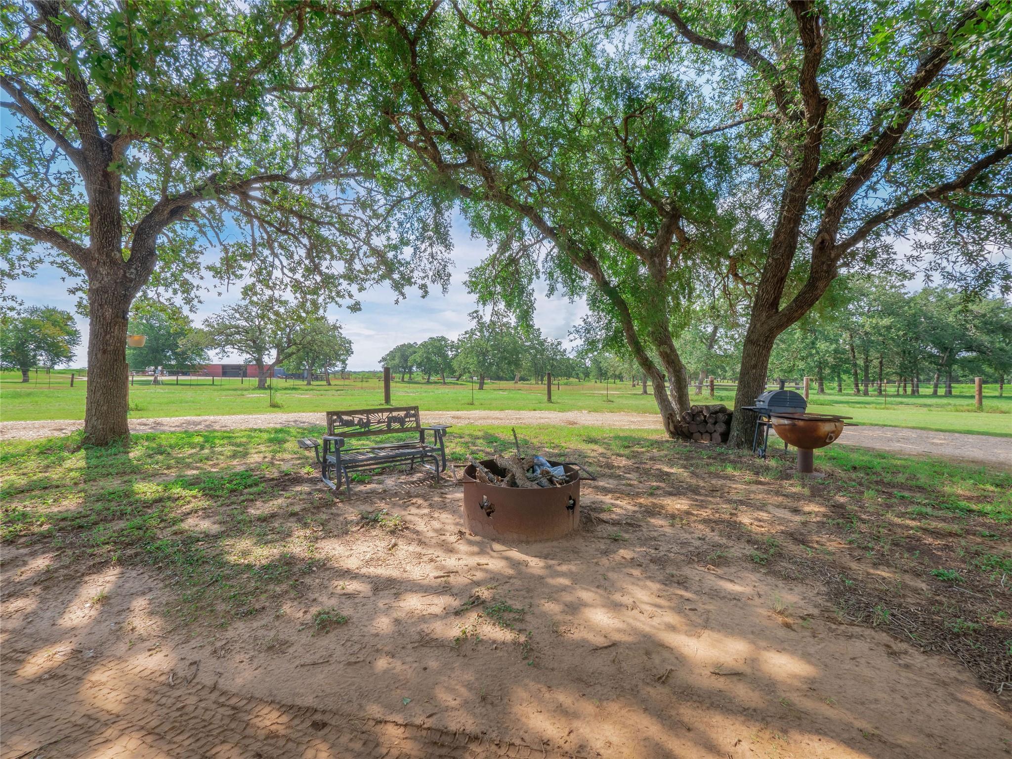 1650 County Road 439, Thorndale, TX 76577