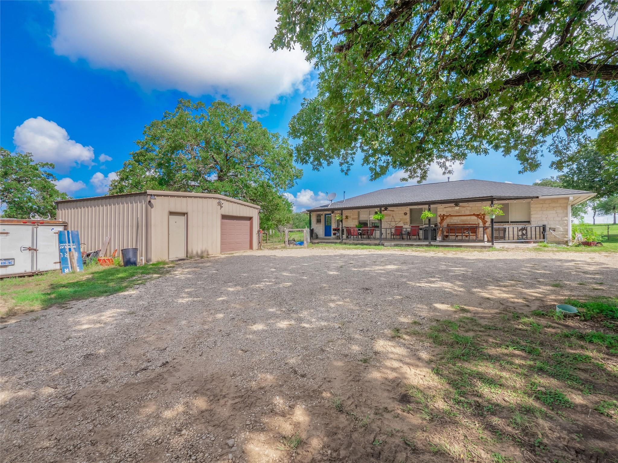 1650 County Road 439, Thorndale, TX 76577
