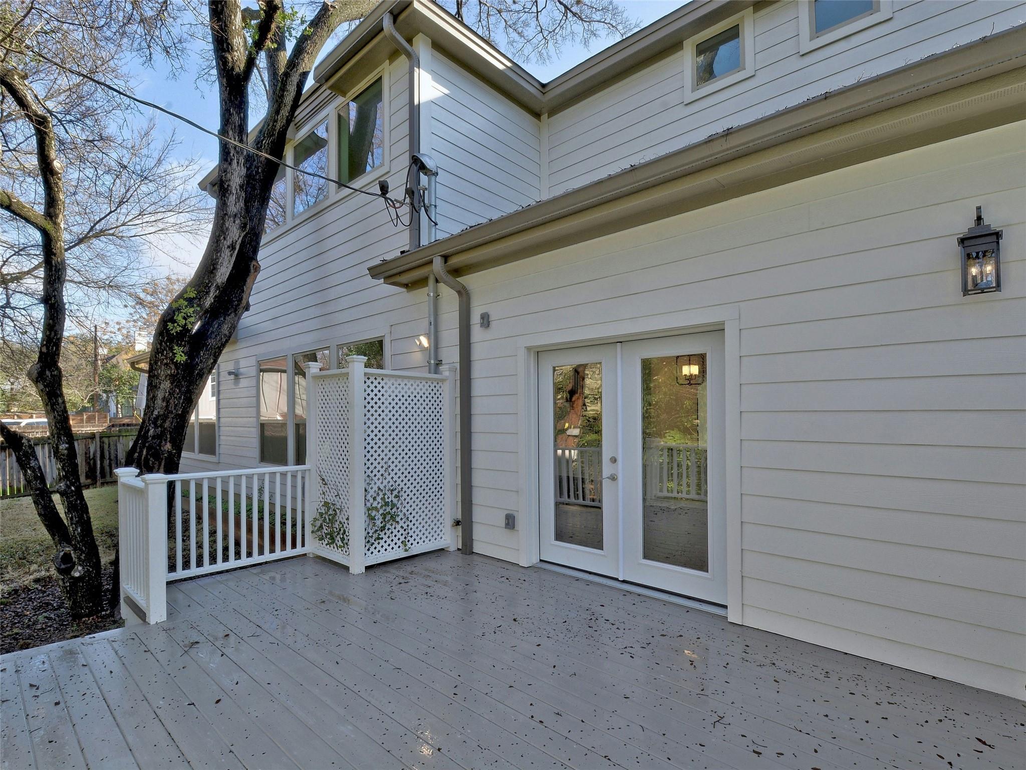 2400 Winsted Ln, Austin, TX 78703