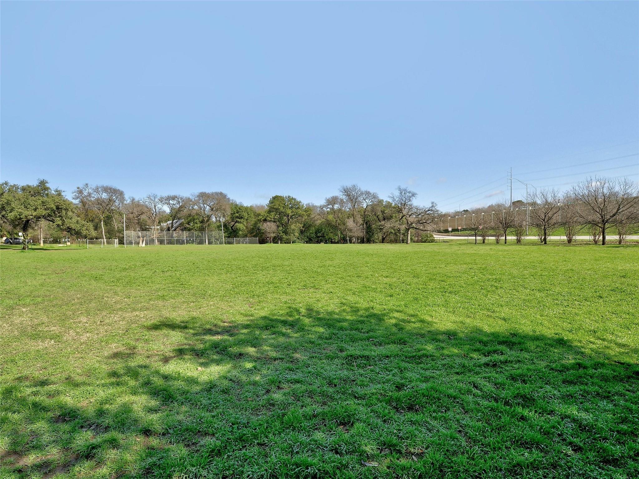 2400 Winsted Ln, Austin, TX 78703