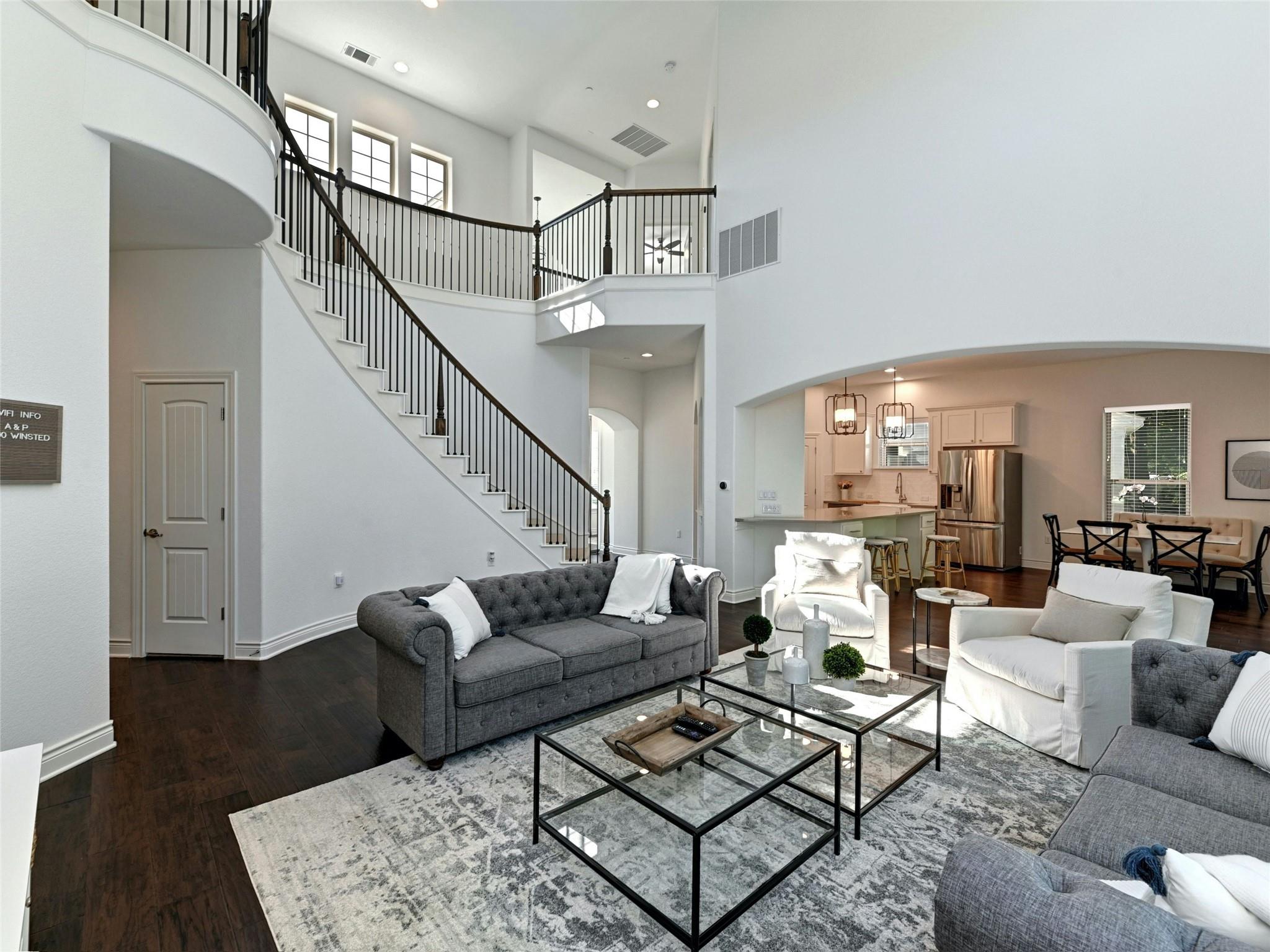 2400 Winsted Ln, Austin, TX 78703