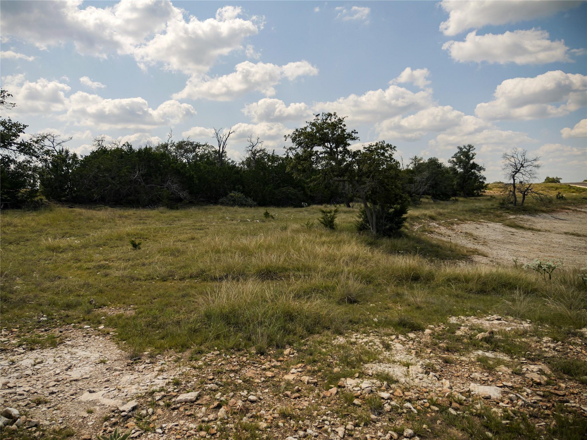 39 Buckskin Path, Fredericksburg, TX 78624
