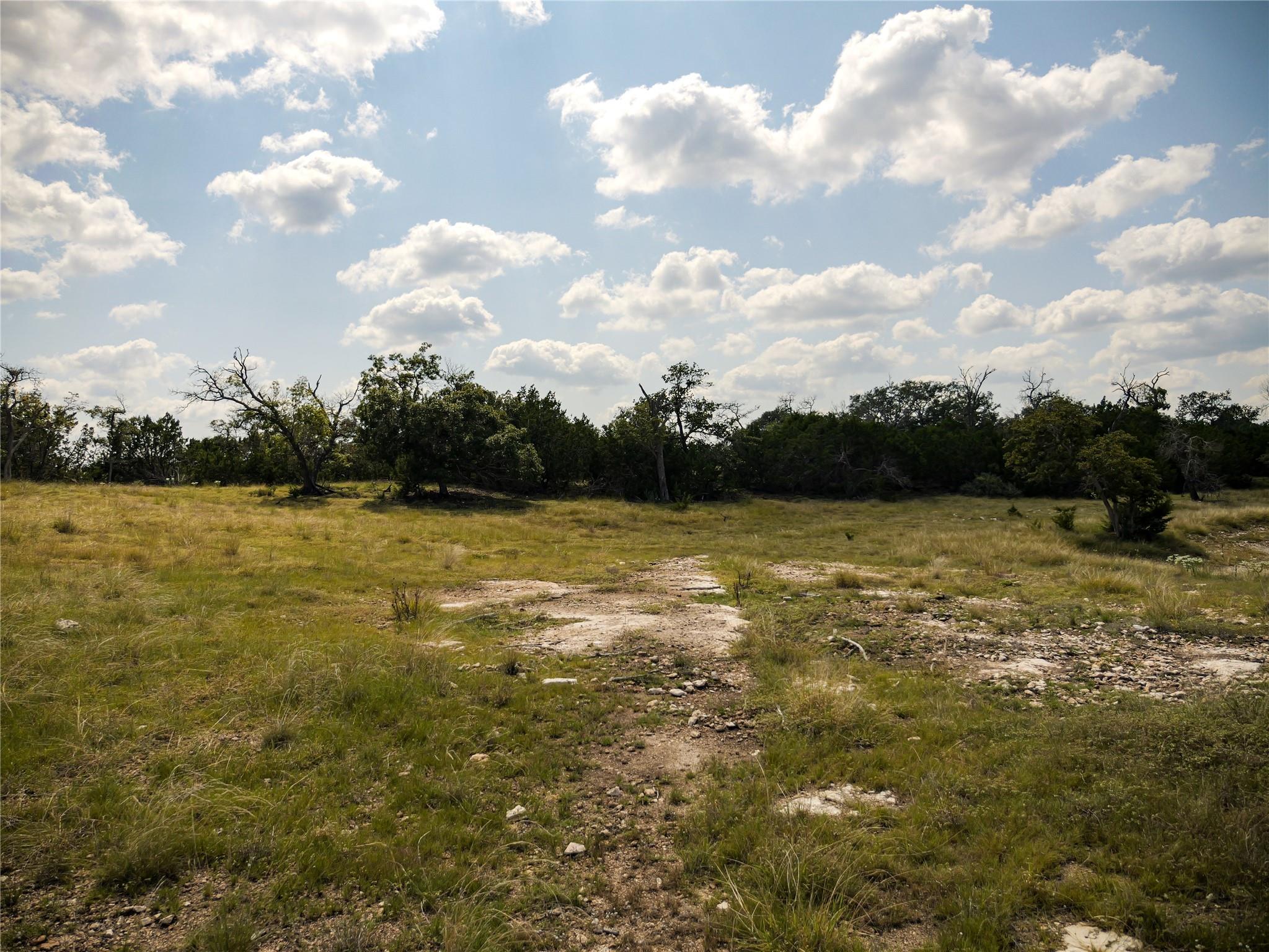 39 Buckskin Path, Fredericksburg, TX 78624