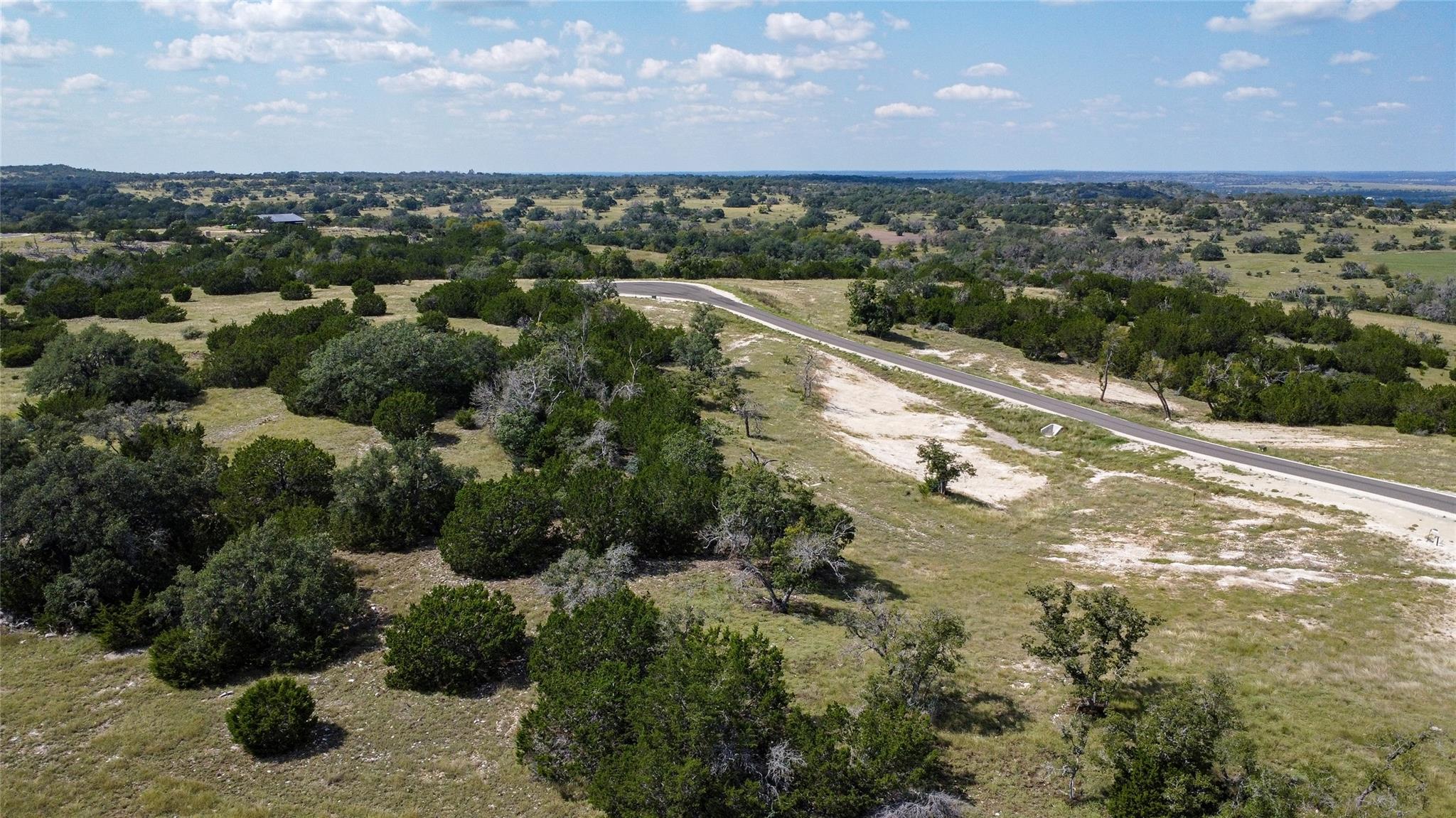 39 Buckskin Path, Fredericksburg, TX 78624