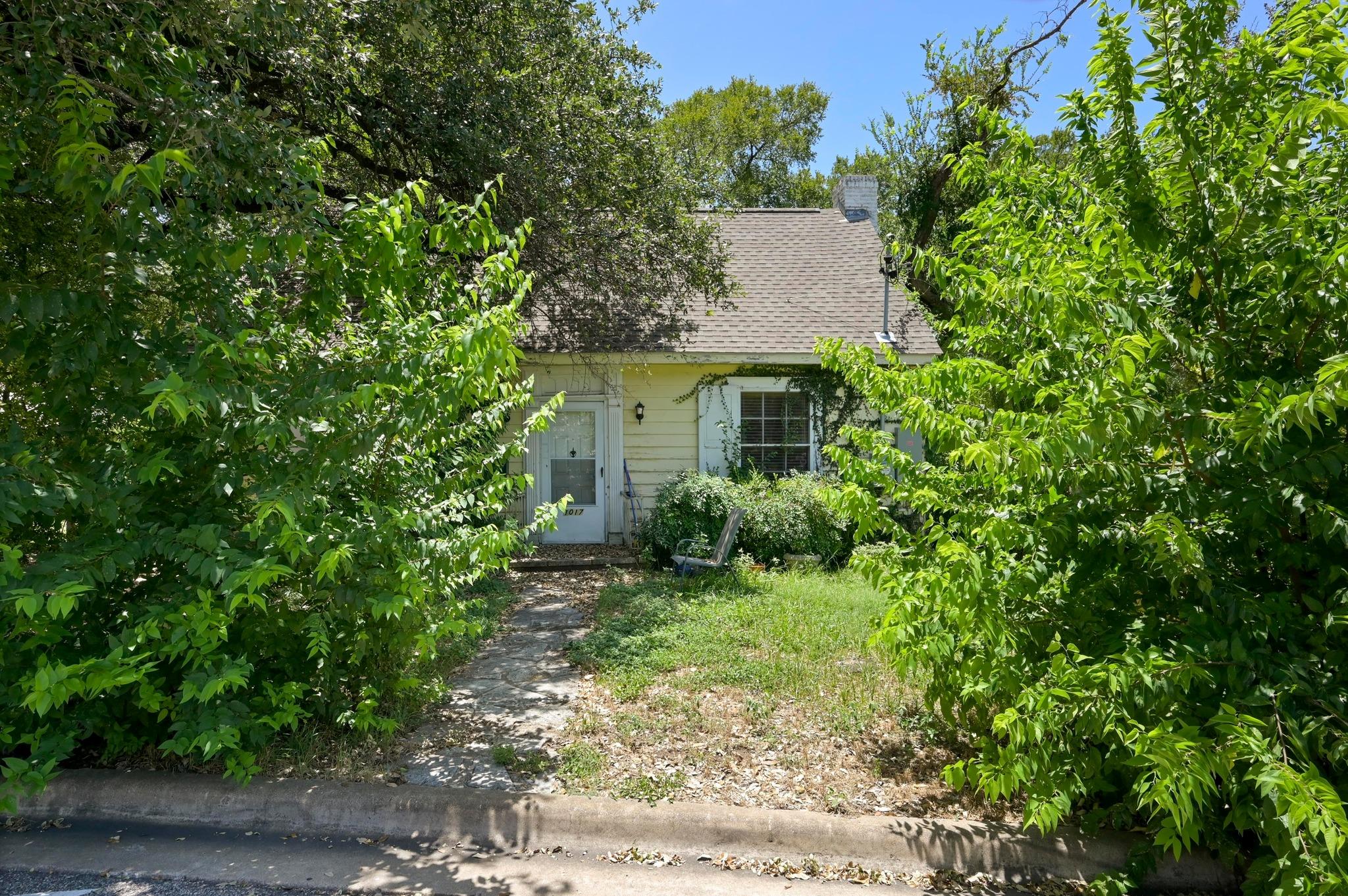 1017 W 31st St, Austin, TX 78705