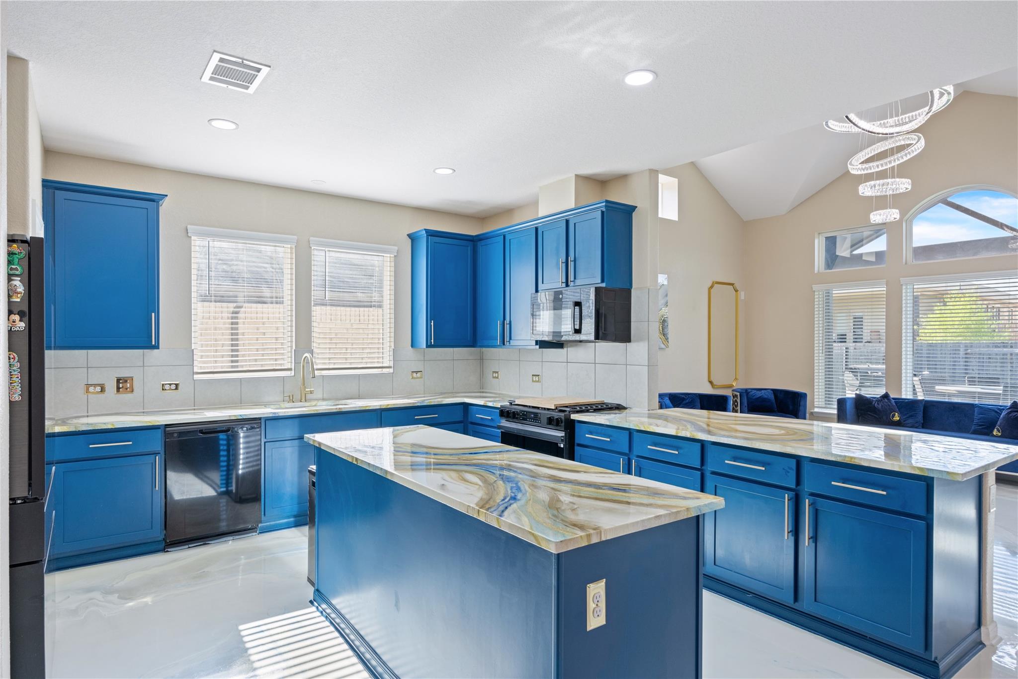 241 Oleander Loop, Buda, TX 78610