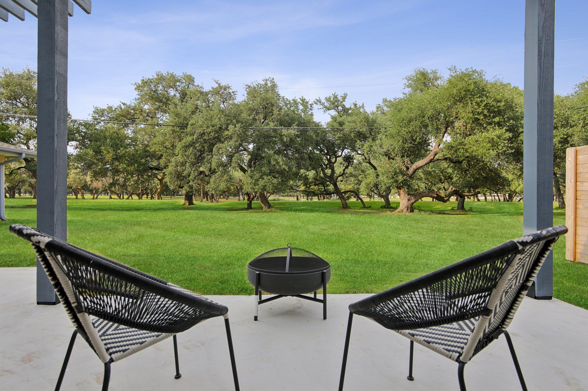 8704 Balcones Club Dr, Austin, TX 78750