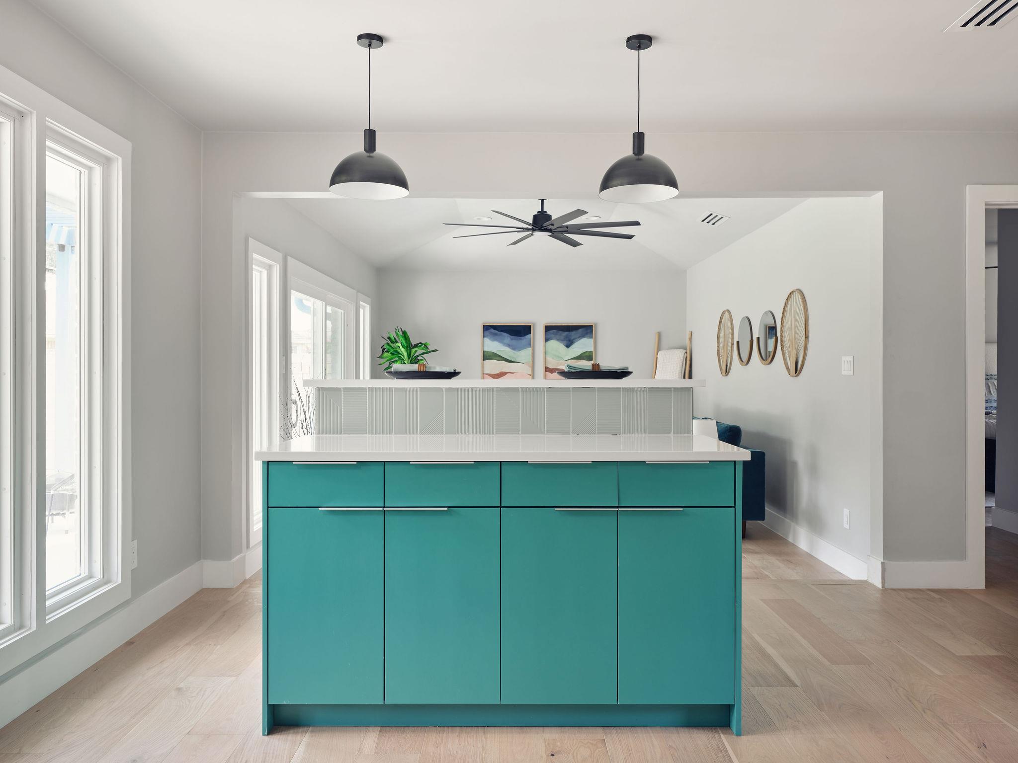 8704 Balcones Club Dr, Austin, TX 78750