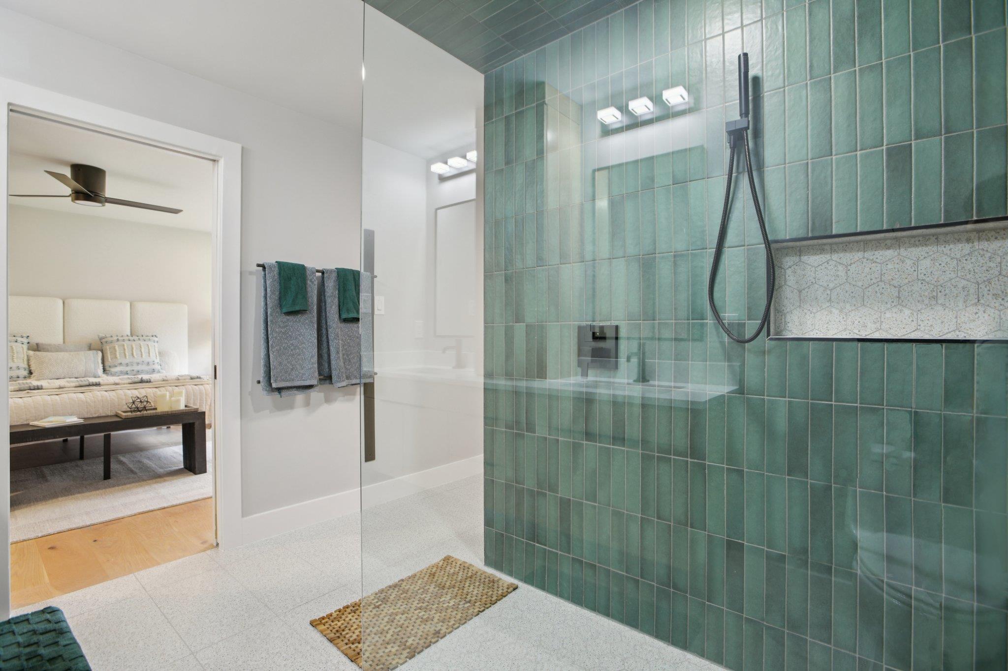 8704 Balcones Club Dr, Austin, TX 78750