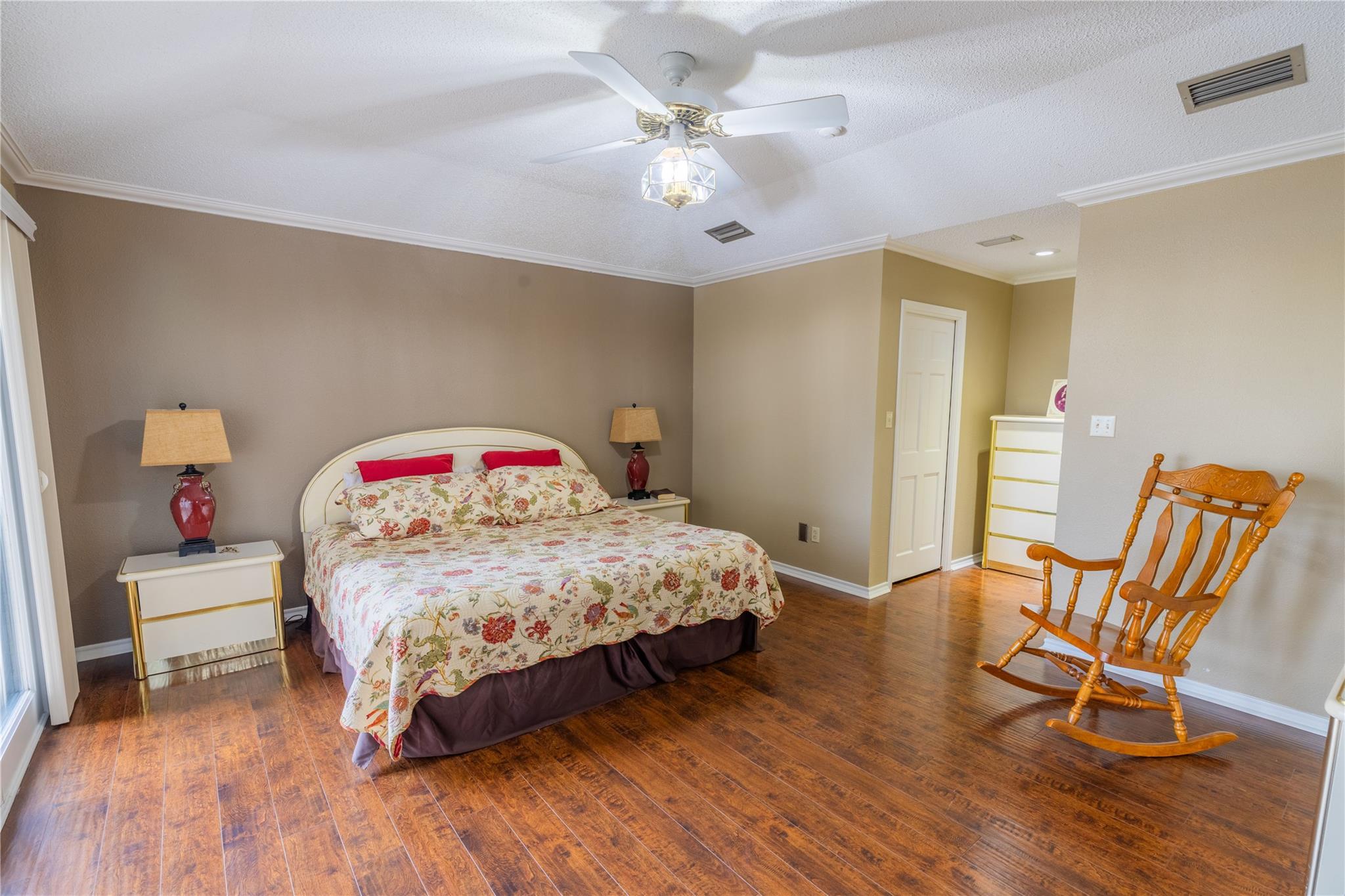 1460 E State Highway 87, Nixon, TX 78140