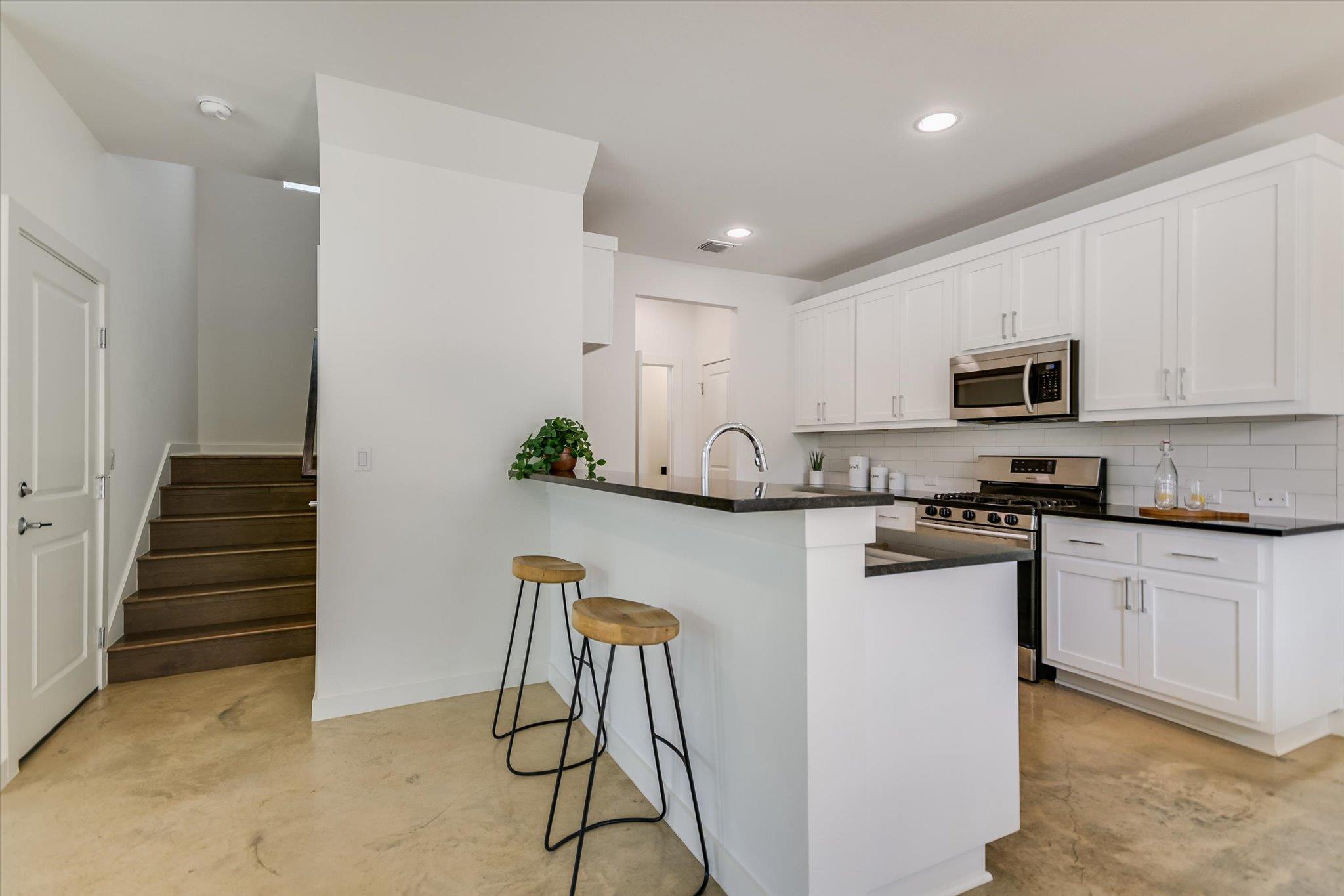 1916 Bunche Rd, Austin, TX 78721