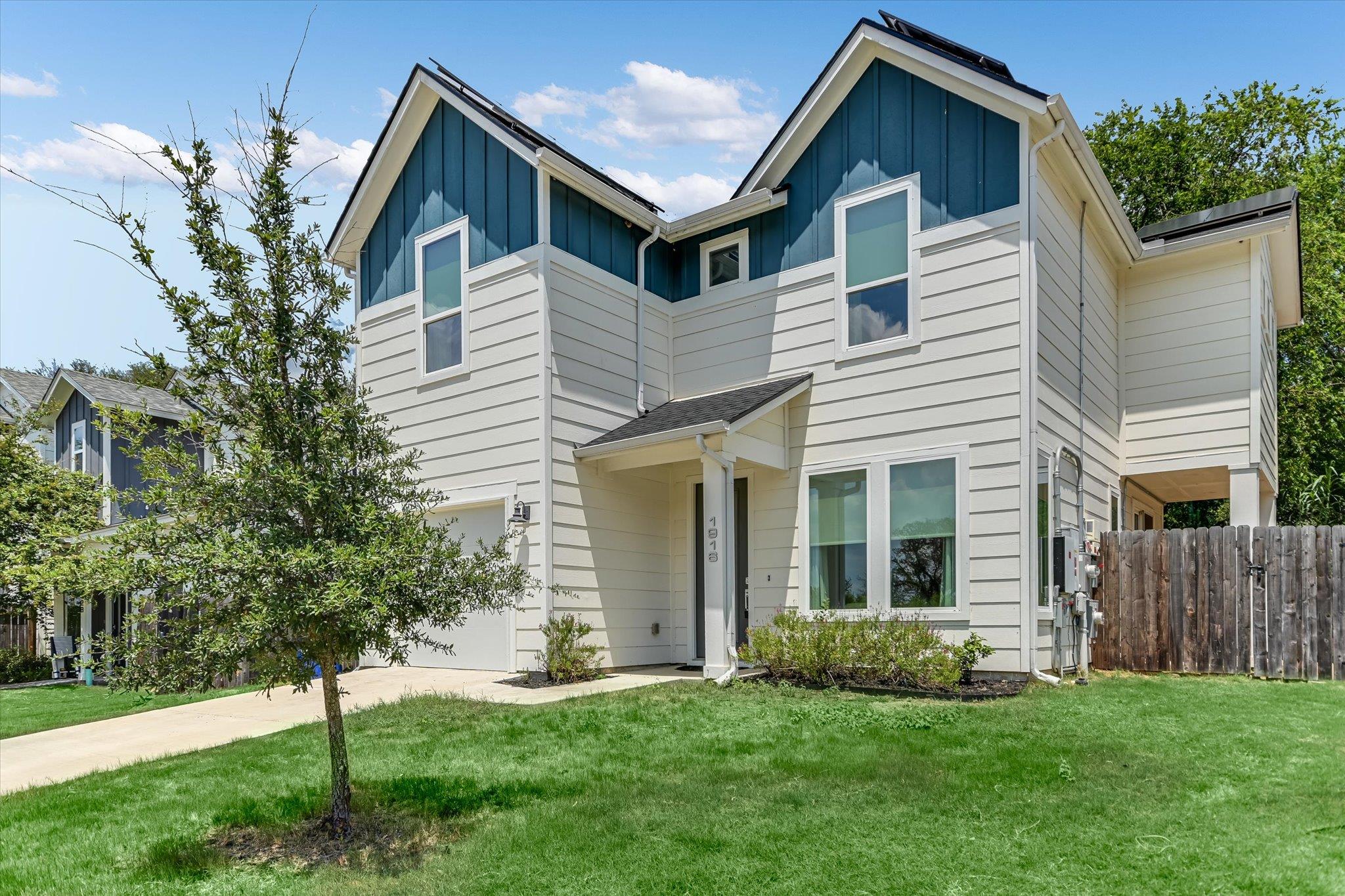 1916 Bunche Rd, Austin, TX 78721