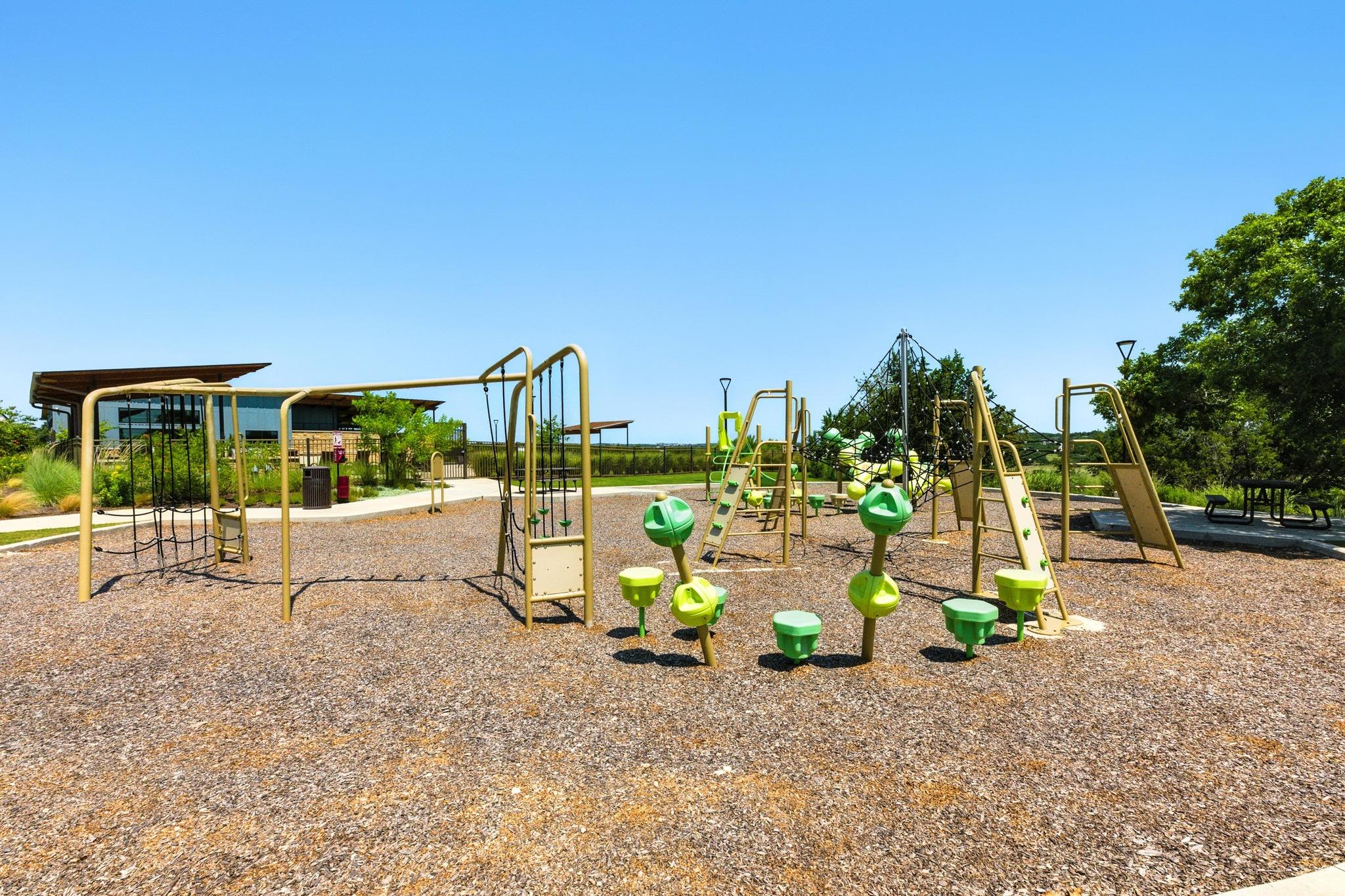 165 Lunar Loop, Dripping Springs, TX 78737