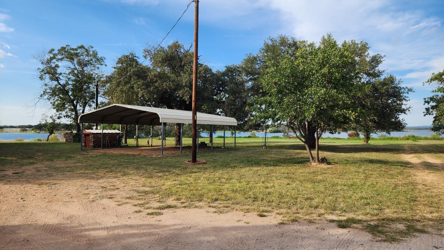 321 Bluebriar Ln, Buchanan Dam, TX 78609